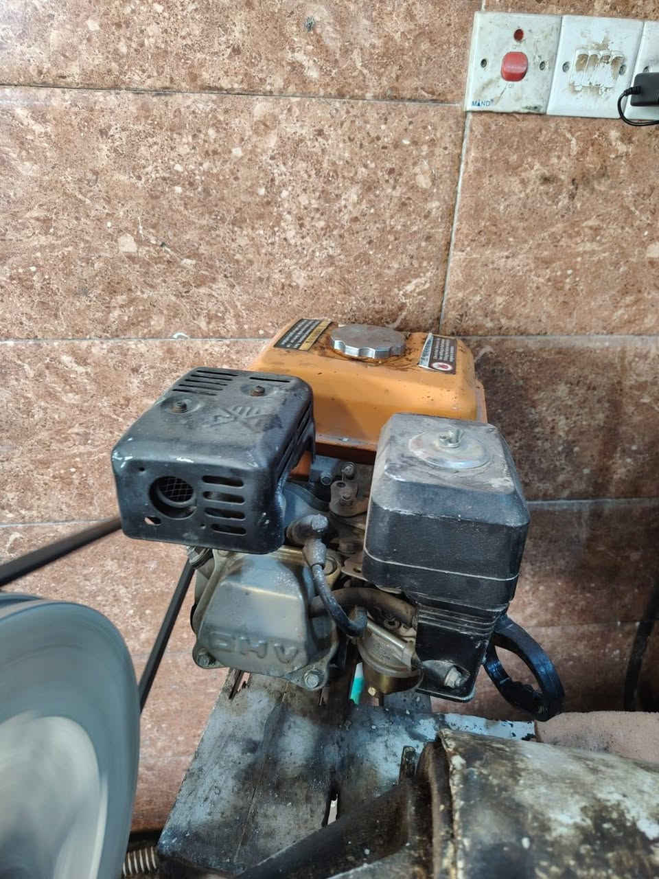 عجانه عراقيه للبيع  مال ابو علي السوري 
مكلف بالنشر للاستفسار ***********
عجانه نظيفه وكلهه شغاله ودمبر جديد
