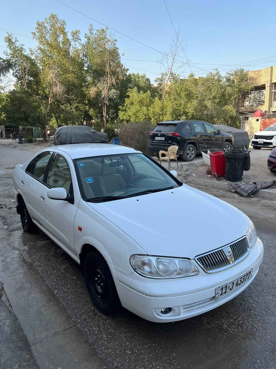 سلام عليكم نيسان سني 2009 سيارة كفالة عدة دوسة بيهة صبغ وبيهة بكانت بارد ماشية 165كير مكينة وداخل نضيفة العنوان حي اور سعر 103وبيهة مجال بصيط رقم الهاتف ***********
