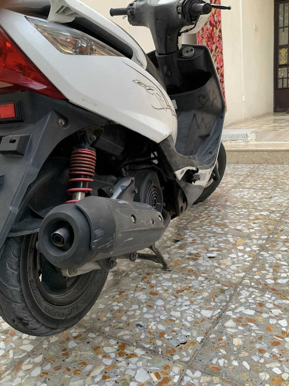 يا الله دراجه ثعلب بلاديه كلها مكينه مكفوله كهربائيات كلها شغاله كفرات بلاديات 
السعر 
اتصل 
***********
