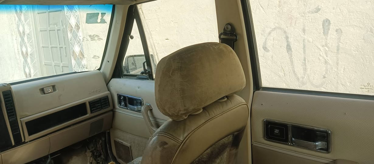 جيب شيروكي موديل ١٩٩١
مكينه  كاز رقم انبار السعر 35 ورقه مكان كربلاء المقدسة الرقم ***********
