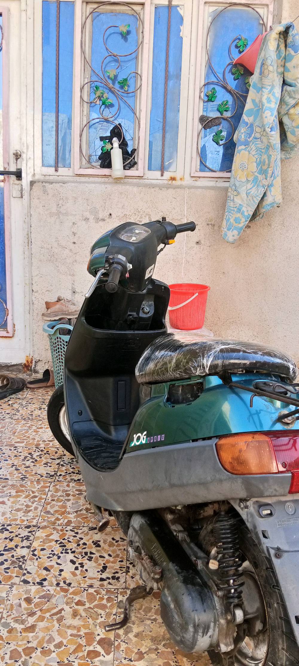 ميسان حي الزهراء القديم قرب مركز الجوادين اوراق كامله الدراجه صوتها 
ناعم