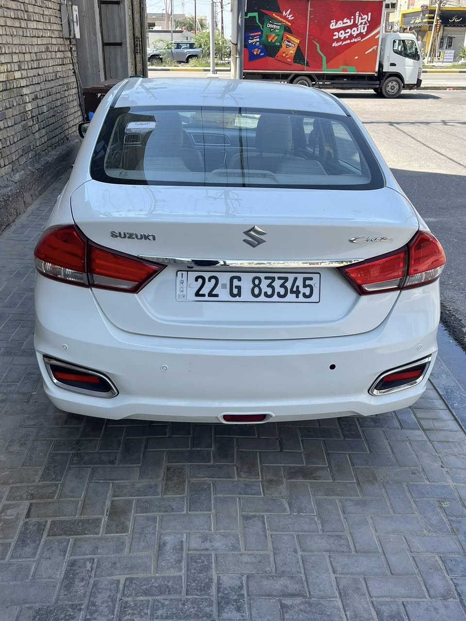 سيارة سوزوكي سياز موديل 2023 سنوية بسمي رقم اربيل غير مطلوبة تحويل مباشر  ماشية 92000 الف .
مواصفات السيارة معروفة  بيها طخه بسيطة بالباب موجودة بالصور ايضا .
السيارة نضيفه جدا  ….. 
مكاني البصرة القبلة 
سعر السيارة 135وبيه مجال
***********
