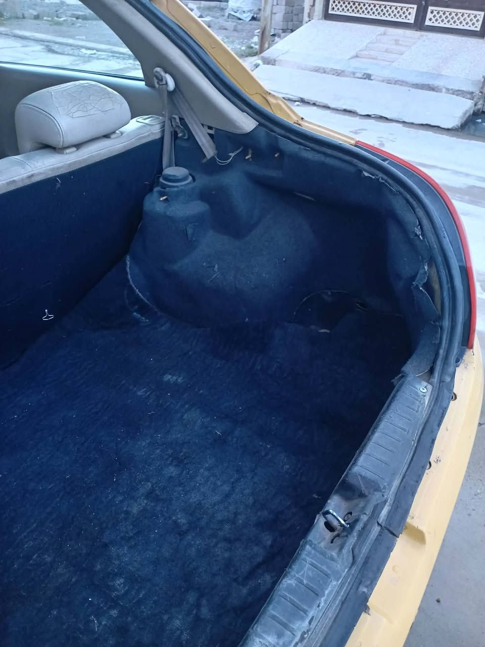 سلام عليكم اخوان شيري افلاوين رقم بغداد مشروع وطني الشرعي بالموصل للبيع وترهم مراوسه هم  السياره كدام العين كير شرط محرك بي صرف شاشه طخمها جديد غرامه صفر الهيئه عليها ٥٠ يمكن السعر 28 سنويه 2027 تنتهي كابون بانزين بيها 
***********
