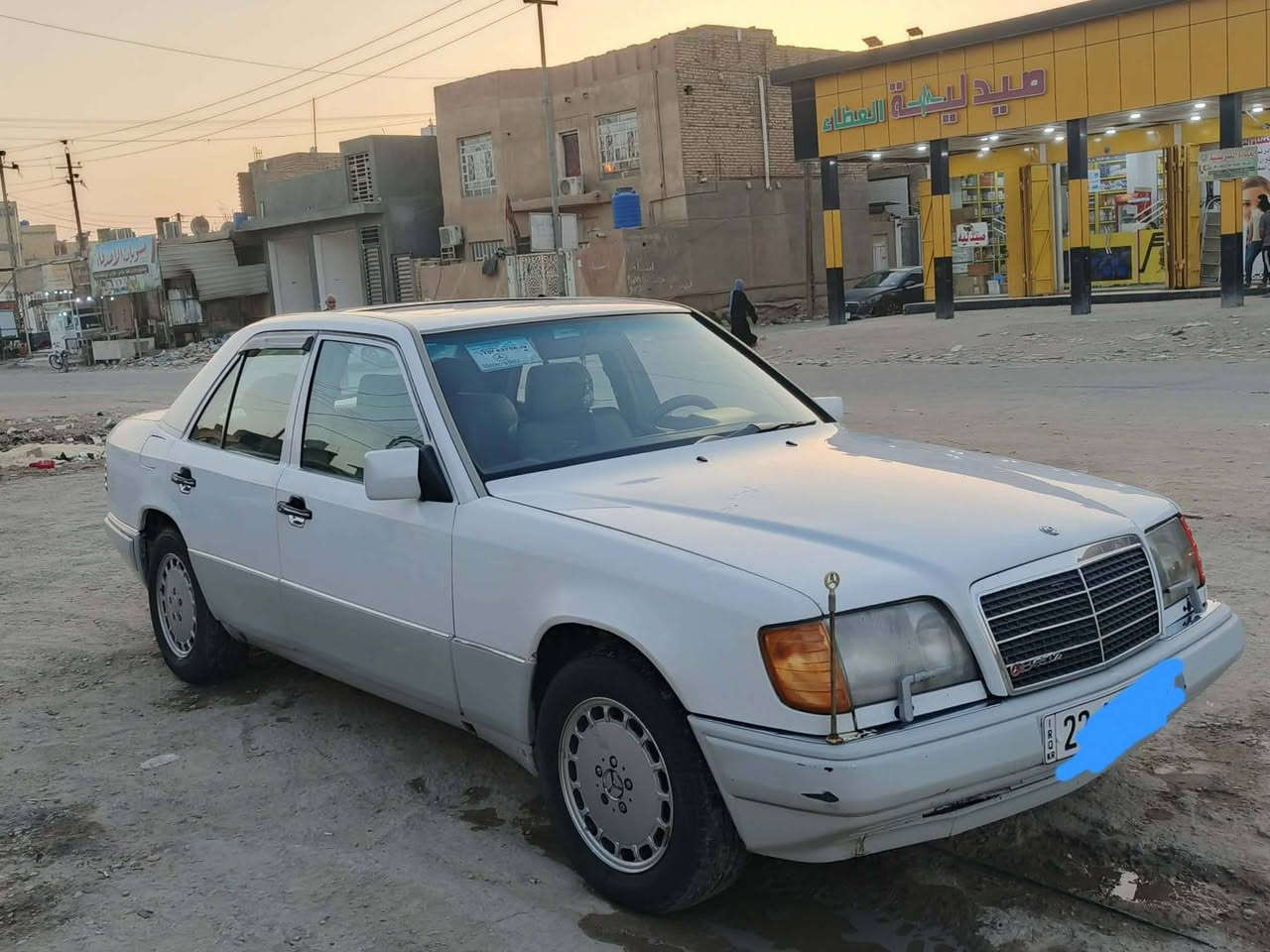 السلام عليكم مارسدس دب فول مواصفات موديل ١٩٩٠ رقم اربيل بيه وكاله مداور او وكاله مكينه وكير توني شادهن حداديه خير
 من الله تخم تاير فقط خياس بالدوسه اليمنه جوه العبري السياره احله من الصوره
ذي قار الشطره الساده الغوالب السعر٧٠ بيه مجال اتصال على الارقام
*********** 
***********
