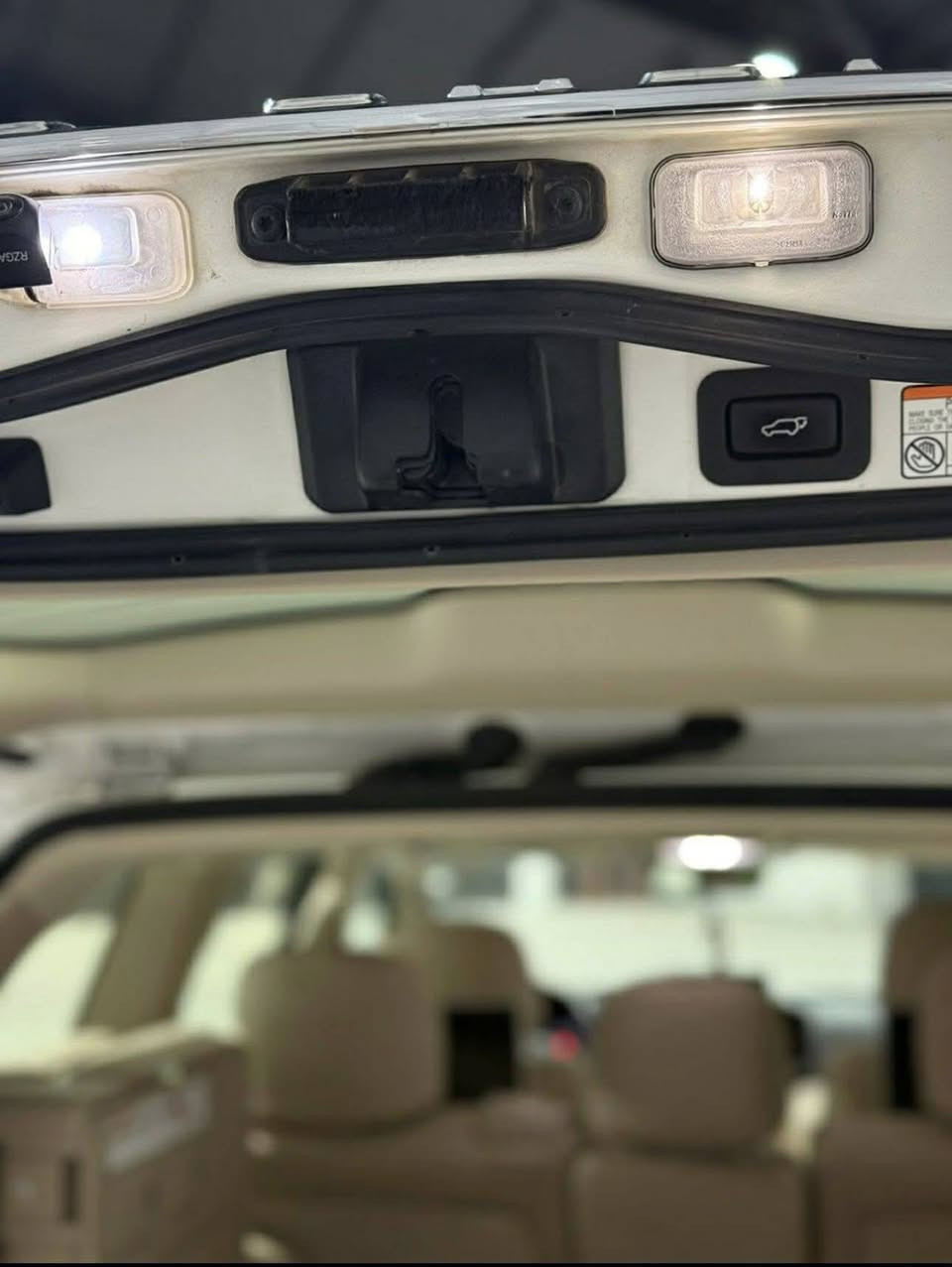 📦Toyota Land Cruiser _ 2020 _ 71000km📦

💎💎اللَّهُمَّ صَلِّ عَلَى مُحَمَّدٍ وَعَلَى آل مُحَمَّدٍ💎💎  
أرخص سعر

رقم /*********** 
سعر/528$
مكان/سليمانيه
‎سياره شريكه (فطيم) 
سياره (6) سلندر  
📦📦

🔷تويتا لاند كروز  _ 2020_🔷سياره مواصفات معروفه (فطيم اصلي)
🔷 سياره (2) كوشنات كهرباي (٣) دگم
🔷سياره (8) ايرباكات _ و شاشه كبيره خلفي
🔷
‎🔷سياره مكفول دعامي لي دعاميه    
🔷بدون صبغ .. 
‎🔷غراضات كامل موجود  هيدفونات موجوده 

🔷سياره ماشي ٧١٠٠٠كيلو حقيقي
🔷4 اطارات و ويل جديد شريكه مامفتوح
🔷سياره داخل بيجي كوشنات جلد
🔷ماشالله سياره حتا تاير و ويل ما مفتوح 

🔷سياره محرك و كير بشرت مامفتوح جديد جديد
🔷 محرك (V6) GXR
🔷سياره  نظيفه كلشي علي بلادي 

🔷مواصفات
(بصمه .. الانزلاق .. كشن جلد  .. ثلاجه ..  زينون .. هواء مزدوج .. نيظام ايكو ..
حساسيه الديك الموخره مرايات .. فتحه ..
تشغيل عن بعد ..  باب بصمه ,٤كاميرات . _  

بدون مصرف

🔷سياره مال بيت أي نقص مابيها

🔷نفس اليوم / تحويل و وكاله حاظر مباشر
سنويه جديد 
🔷 سياره داخل / سليمانيه 
🔷سعر ..  ٥٢٨$ ورقة
🔷رقم / *********** السليمانية, العراق
