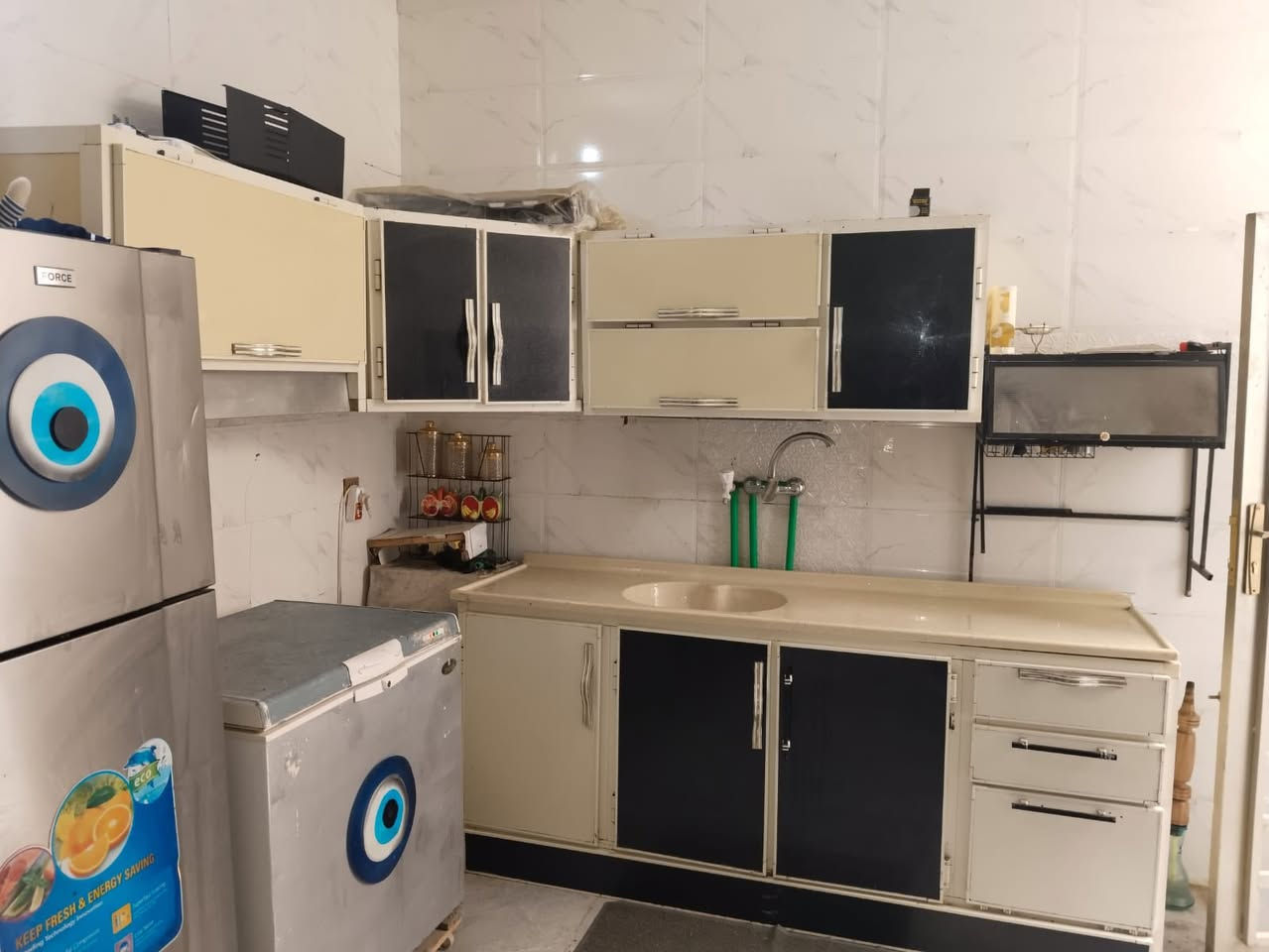 دار 🏠 للايجار 100 متر سارع بلحجز
ملحق قريه الغدير عل اربع سايدات جدد 

البيت جديد كلش وجاهز للسكن للاستفسار اتصل 

***********
