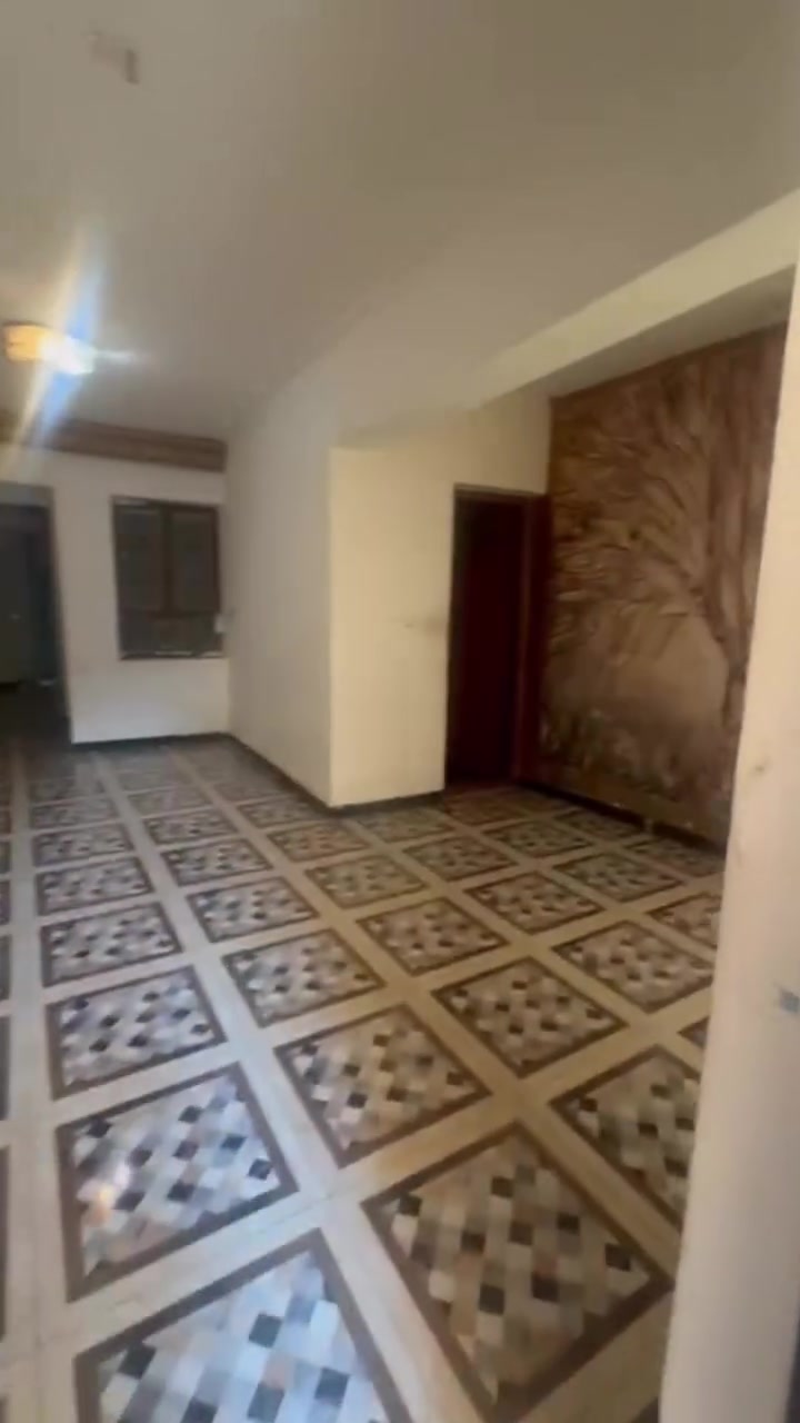 🔥تحية طيبة 

🏡 بيت للإيجار – اليرموك | محلة 612
📍 موقع مميز: مقابل سكة الحديد

✨ مواصفات العقار:
🏡 طابقان
🛏️ 3 غرف نوم
🛋️ صالة واسعة
🍽️ مطبخ 🏠 حولي
🌿 منور + بلكون
💰 الإيجار الشهري: 1,000,000 دينار عراقي
✅ مناسب للعوائل

🔎 رمز العقار: 445
📱اتصال ***********
💬 واتساب: ***********
✨نستقبل كافة العروض السكنية والتجارية✨
رابط قناة الواتساب 
https://whatsapp.com/channel/0029Vb7Uz8yDp2Q3t1cIWg30
#اليرموك #اليرموك#للايجار #اليرموك_أربع_شوارع_تقاطع_النادي_الترفيهي #للايجار
