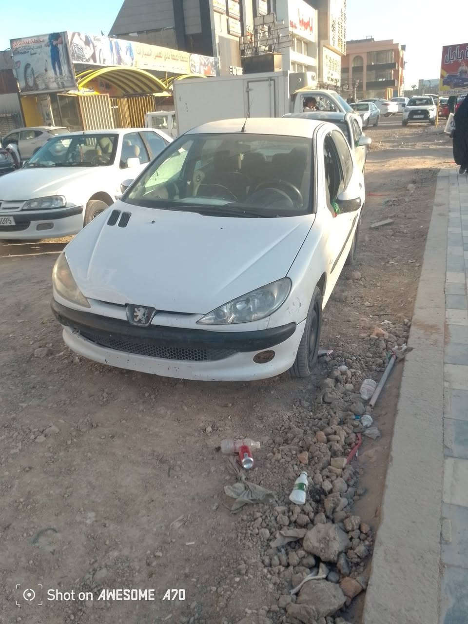 ياالله 
سلام عليكم 
بيجو فرنسي 206 مزاد وزارة الداخلية بيها كتاب معنون للمرور تحولها بسمك مباشر مكينة گير أوتماتك شرط النضافة 
سيارة جاهزة خير من الله تبريد تدفئة تخم تاير +غرفة شرط النضافة و
سيارة ناعمة تراي كلش حلو نواقصها فقط دبلات خلفية نص عمر *********** حلة الكفل سعرها 
28 ورقة وترهم مراوس سيارة أقل منها
