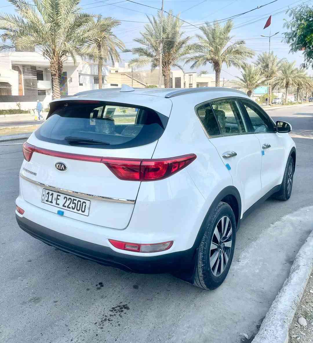 سبورتج موديل 17 كلين بنيد بخ  فقط بدون ايرباك ليبل واحد محرك 2400 باسمي مال جناي. جاهزه ضعف كمبريسر تبريد تتفاصيل وضرر بلصور بيهه بارد باب وبجنطه بارد قليل تجي وشوف بعينك مكان سيديه السعر 155 مجال حك الجيه تواصل ع رقم ***********
