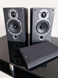 اهل الخبرة يعرفون هاي السماعات Wharfedale Diamond 9.0  انكليزي الصنع.....