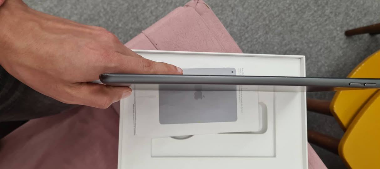 ايباد ٨ 
ذاكرة ٣٢ 
الجهاز مبدل فقط قاعدة شحن اصلية 
الجهاز كله شغال و ما متعوب 
البصمة شغالة 
ملحقات الجهاز فقط الكارتون. الاصلي 

السعر ١٩٠ الف 
البصرة السراجي البصرة, العراق


**إذا كنت صاحب هذا الإعلان وتريد حذفه لأي سبب، رجاءا أرسل رسالة إلى الدعم الفني**