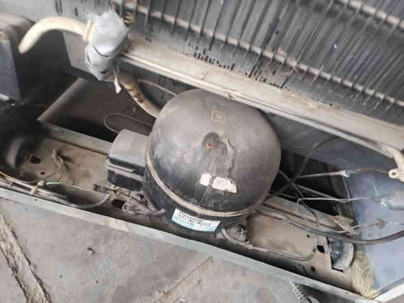 ثلاجه 
حجم 22قدام 
شغله ع شرط ع بلاد 
***********وتساب السماوا
