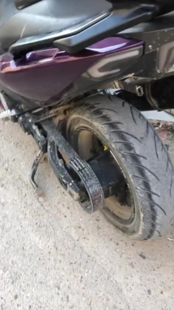 شباب عندي تي ماكس١٤ للبيع كفاله عامه بس الكفرات مصبوغهه للجماليه دشبول ١٧ مازده امامي ١٧ تجوه ١٧ صالنصه رياضي وحساسات بيهه قطع كاربون مكاني ناصريه الدراجه بل تصوير مهموله الشراي يتفضل خاص ويدلل واتساب ***********
