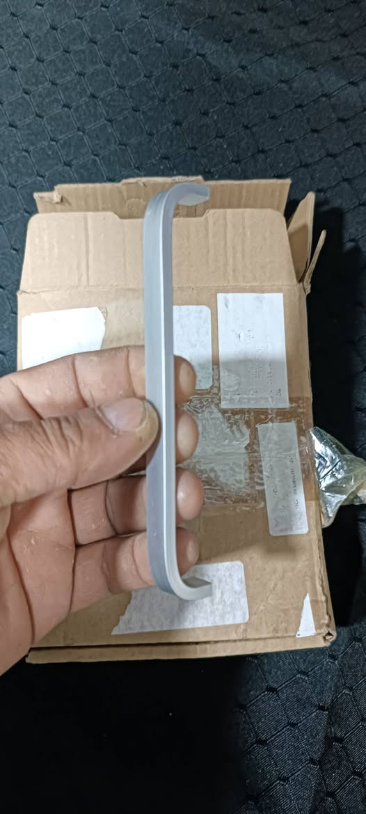 السلام عليكم
عندي هاي اليده مال تونك اصليه ويدات مال بوب كل باكيت عشرين قطعه 
خلي سعرك وبالعافيه


**إذا كنت صاحب هذا الإعلان وتريد حذفه لأي سبب، رجاءا أرسل رسالة إلى الدعم الفني**