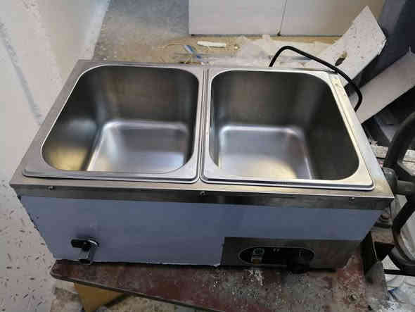 🔥 للبيع حماية تمن كهربائية (2 بلانك) 🔥
الحالة: مستخدمة استخدام قليل ونظيفة جداً

⚡ المواصفات:

عدد البلانكات: 2 بلانك

كل بلانك يتحمل 3 كيلو تمن

تشغيل ممتاز

ستانلس ستيل

💰 السعر: 125,000 دينار
وبيها مجال قليل بالسعر

📞 للاستفسار والاتصال أو واتساب:
***********
