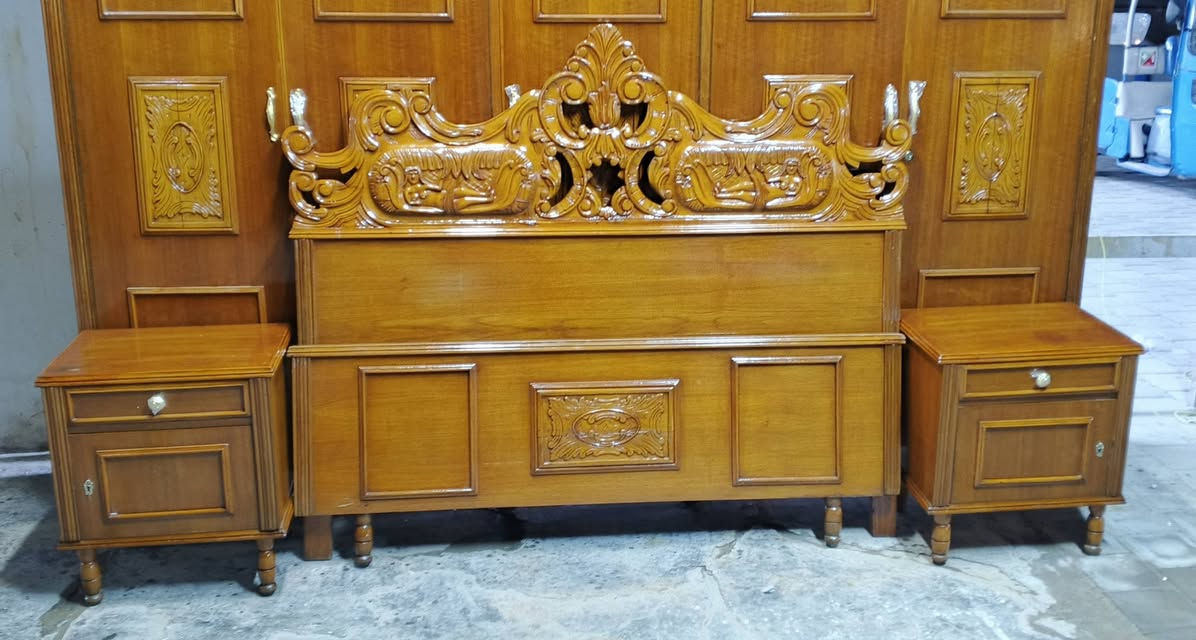 غرفة نوم  مستخدمه انتيكه تزكام داخل وخارج صاج رجلين جعب غزال  العنوان بغداد موبايل ***********لدينا خدمة توصيل بكروه
