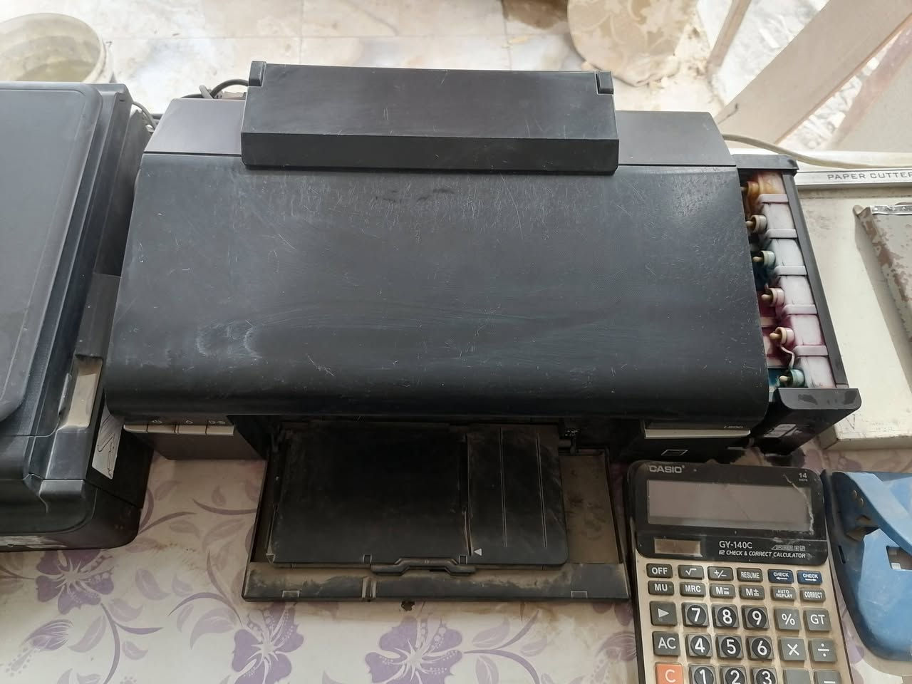 طابعات ثنين برذر سعرها 175 والثانيه ابسون مال صور سعرها 175 شغالات ولكن متروكات والسعر بي مجال 
بابل... محاويل 
***********
