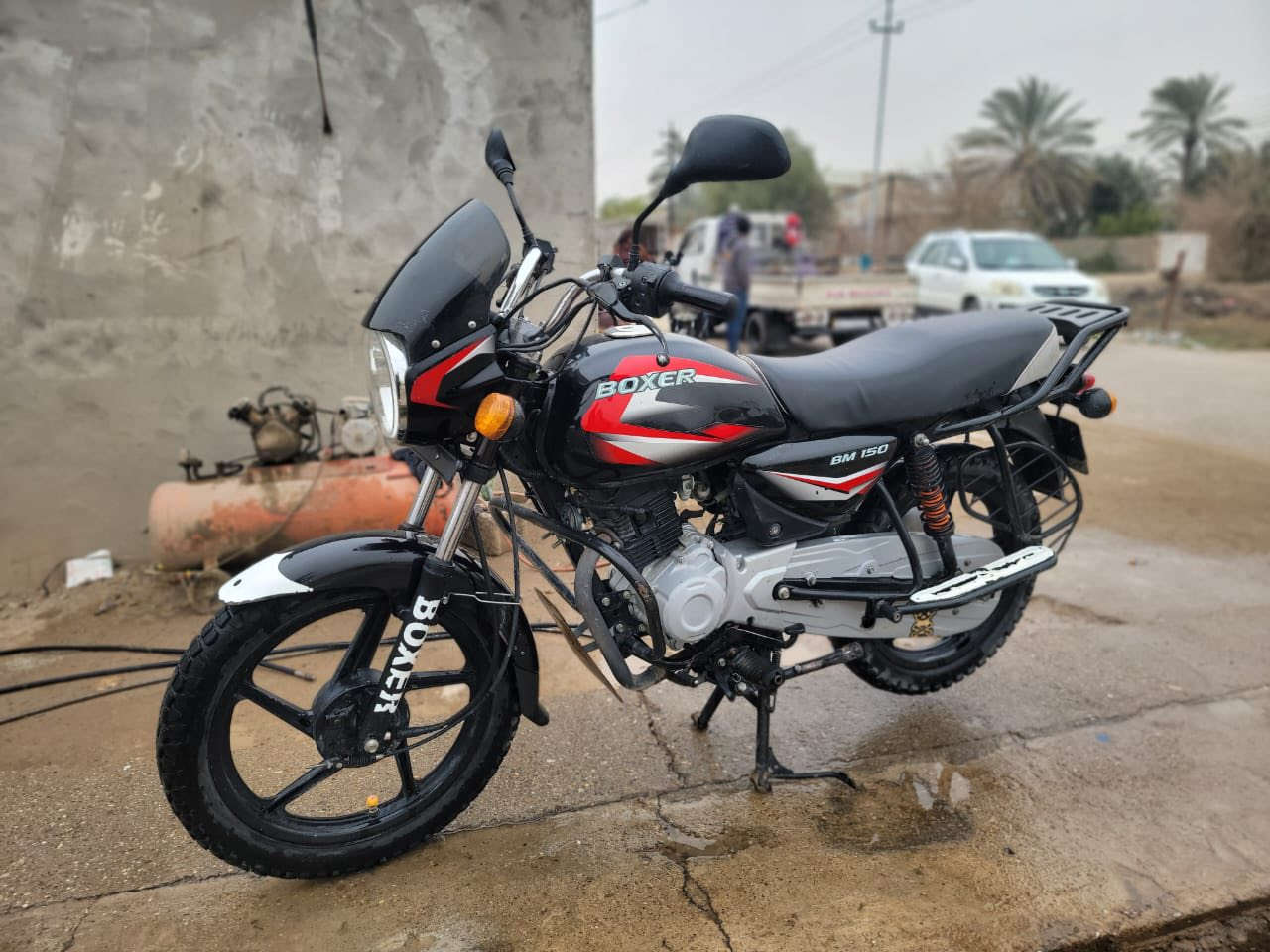 بوكسر ٢١ مرقم عربي ثاني يوم تحويل بعقوبه السعر ١٧٠٠ بيها مجال حكً الجيه اي نقوصات مابيها مجرد خيط تبخير / ***********
