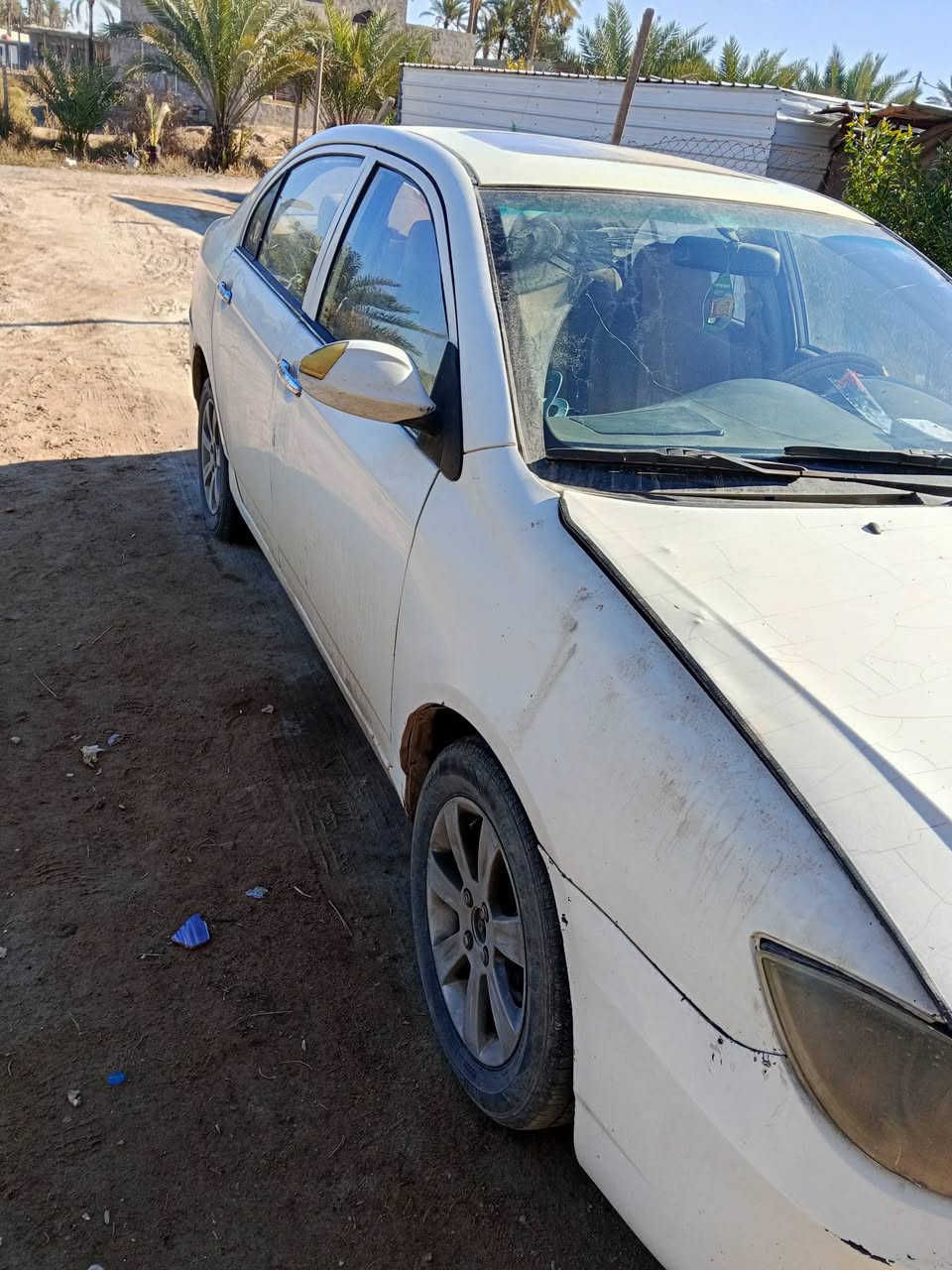 سلام عليكم
للبيع ليفان 620 موديل 2013 
محرك بلادي وكير عادي مالته تبريد تدفئه مكفول سنويته 28 رقم بابل   مكاني كربلاء سعر 37بيها مجال
***********
