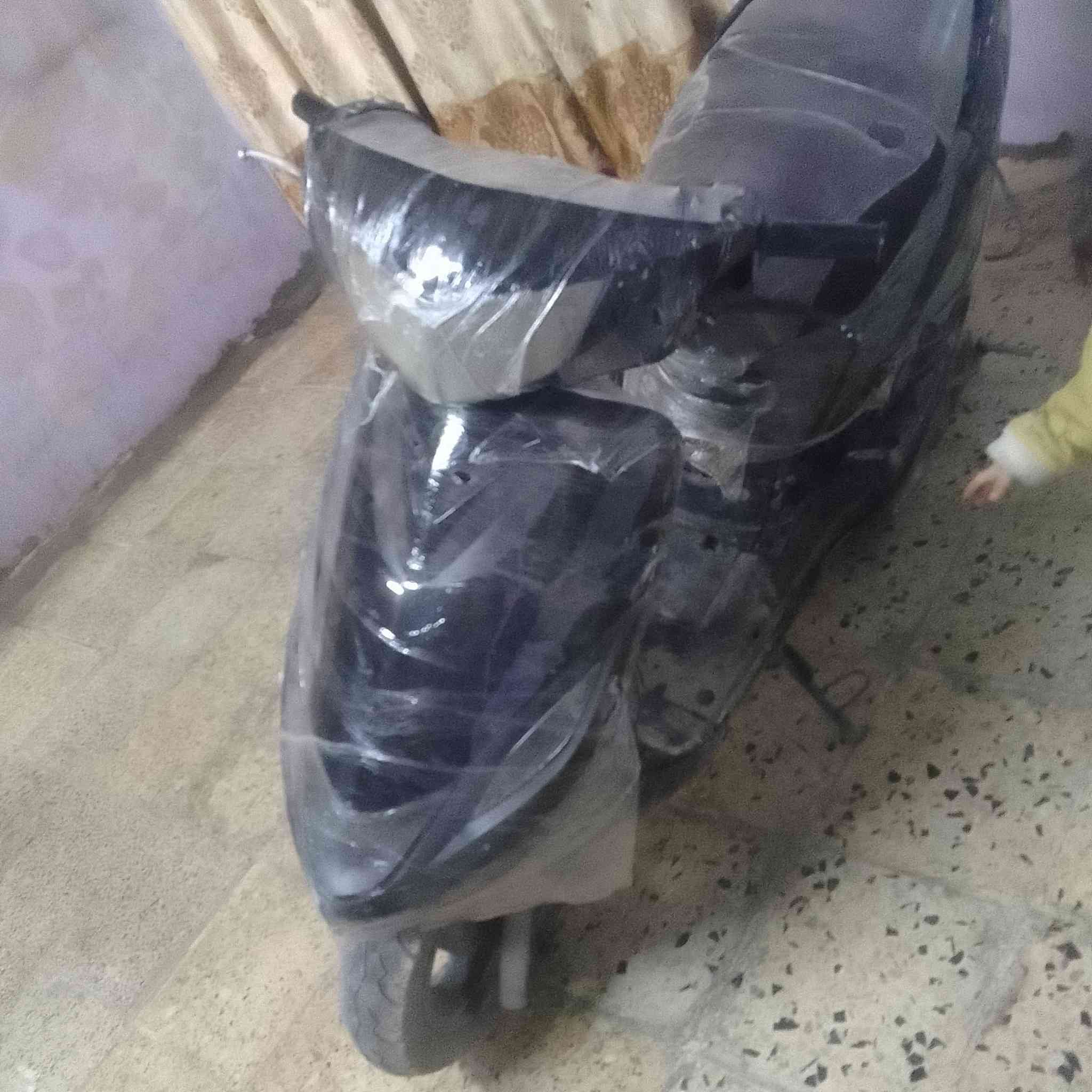 سلام عليكم دراجه البيع ماكس ثعلب 140 بيع كوم حديد دراجه تشتغل عوزه تجفيت سعره 200وبيه مجال  لي حب يستفسر عله هاذه الرقم
*********** بي واساب
