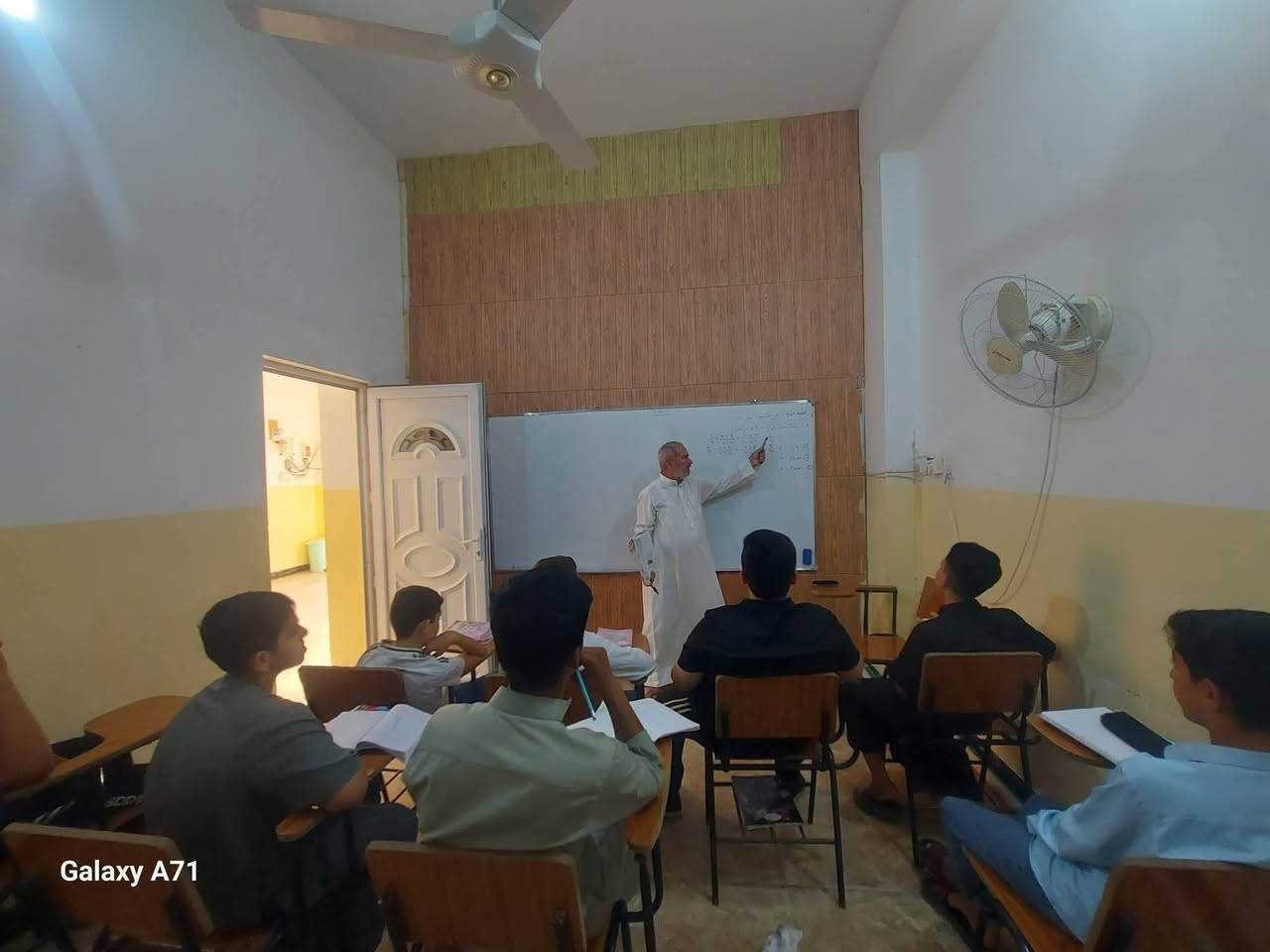 📢 مركز النور التعليمي في قضاء عامرية الصمود 🌸
# بدأ التسجيل للنصف الثاني من السنة  لجميع المراحل ( الأبتدائية _المتوسطة _الإعدادية _المهني )من الأسبوع القادم ✍️📚
المراجعة راح تكون شاملة ومبسطة حتى نثبت المعلومات ونستعد زين للنصف الثاني  💪✨
⏰ الأيام والأوقات: حسب جدول كل مجموعة
🟠لذا نعلم طلبتنا الأعزاء بأن التسجيل _ مستمر لجميع المراحل لعام  الدراسي( 2025_2026)
#النور _غايتنا 
🏘️موقع المعهد- شارع العام 
مجاور بلدية العامرية 
📍قرب الجسر مشاة 🚶 
☎️للاستفسار الاتصال على الرقم 
***********📞 
***********📞
***********📞
***********📞 واتساب 
#الادارة
