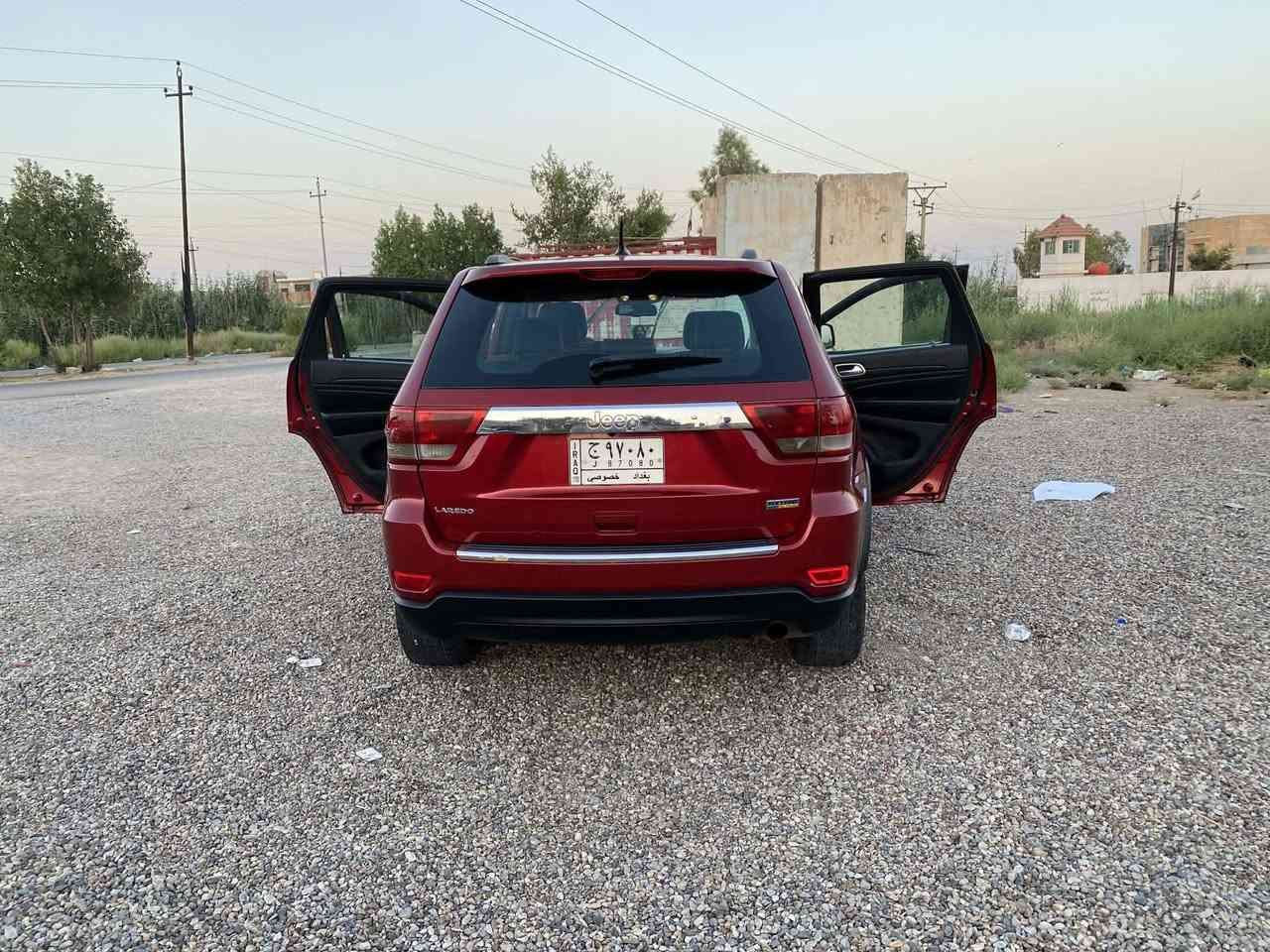 السلام عليكم 
جيب لاريدو ٢٠١١ للبيع داخلة كلين  والسونار مرفق بصور  مواصفاات عاديه كشن سايق كهرباء بصمه كامرا دواره   مكينه  وكير كفاله  مكان ديالى بعقوبه سعر ١٥٥ 
***********
