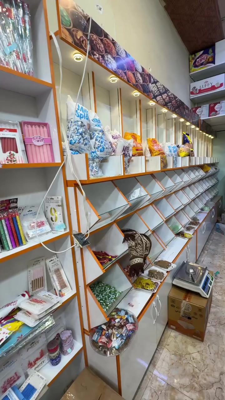 السلام عليكم ((مكلف بل نشر))
رفوف جداري مال كرزات اوً حلويات
عدد٥
معى اناره داخليه 
معى رفوف CNC
عدد 2
فصال تكمه 
ابيعهن 
شلع كلهن مابيع مفرد 

‭٠٧٨١ ٠٢٣ ٥٥٩٩‬تواصل 
اتصل على صاحبهن اني مكلف بل نشر
