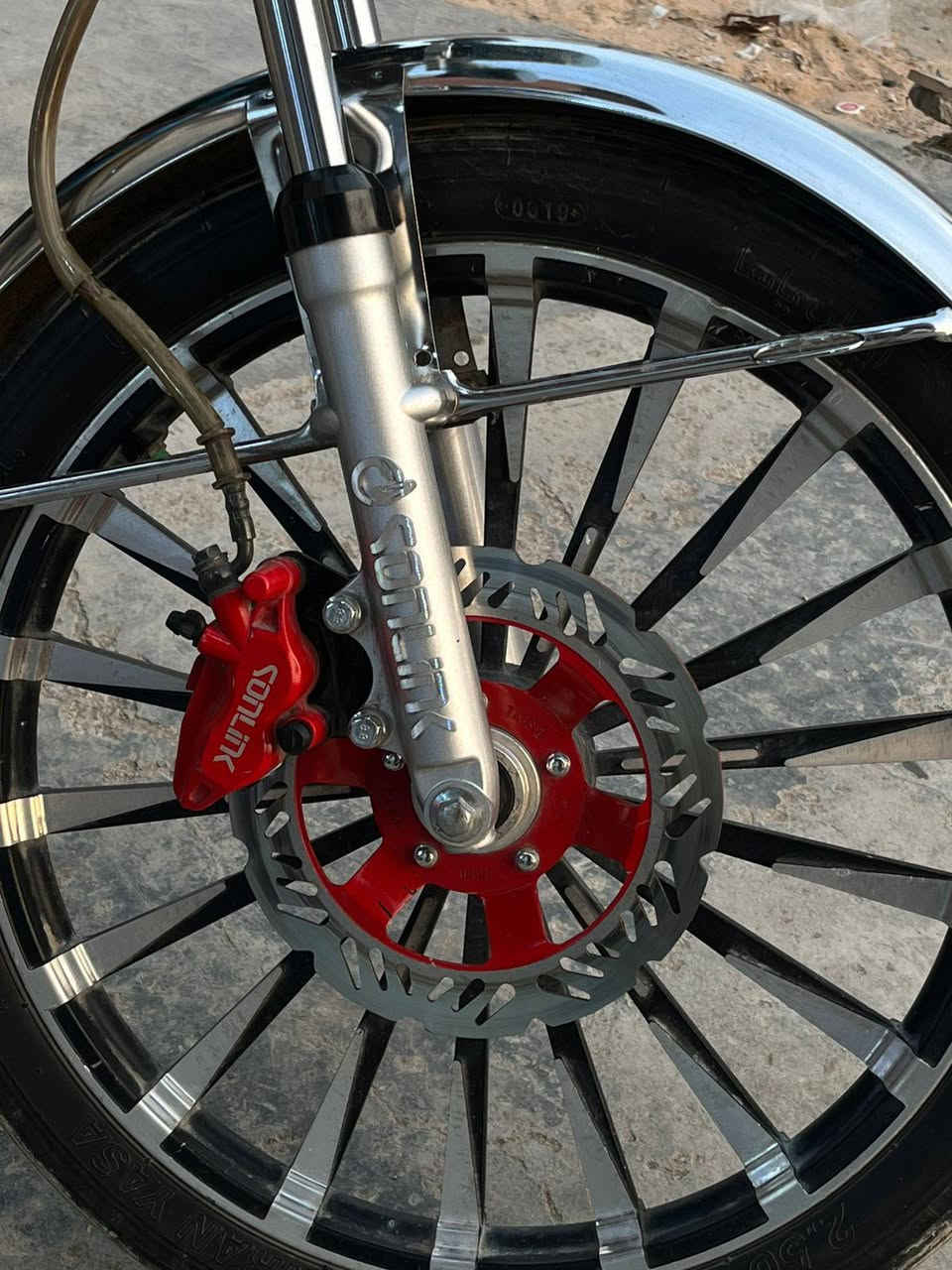 السلام عليكم دراجه ايراني للبيع موديل 24 خمسه كير سلف وبصمه دراجه جديده بلجيس زنجيل وضاغطة مكينة 200 كهربائيات اشاير لايت بك لايت كلها تشتغل دراجه كفاله برغي ممفتوح بيها اوراق كامله
السعر: 750 وبيها مجال 
العنوان : بغداد الشعب يم مدرسه صلاح الدين 
الرقم : ***********
***********
