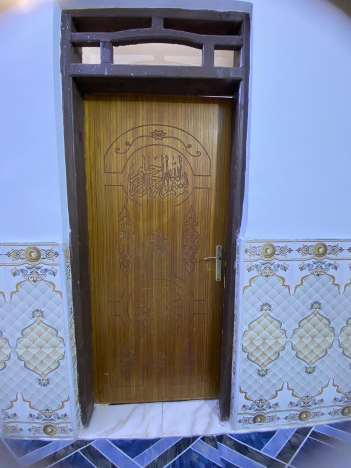 بوفيه وبيبان جدد للبيع المكان غراف قريه ال سهلان -***********
