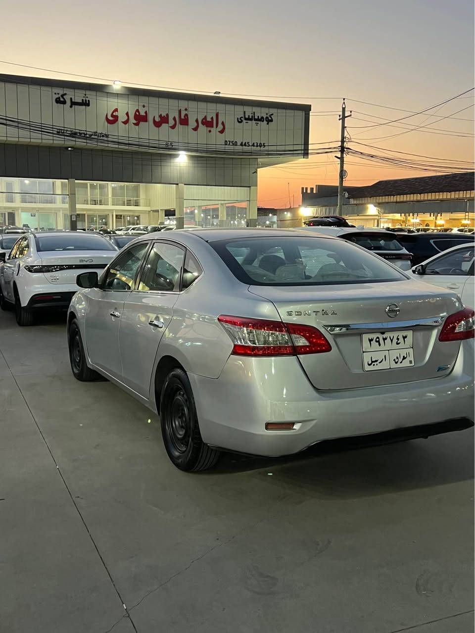 Nissan Snetra 2014 نيسان سينترا 
 سةيارةكة گيرو مةكينةي بةشةرتةو تازة مةكينةي بو گوردراوة 
سةيارةكة تةنها ٣ پارچةي سبوغة بونيتي تةنها پةمپة بي ژوري و بي ايرباگ جاملغي پشتي و قةپاخ سندوقيشي سبوغة و جةمپةكي بچوكي پشتي هةية بة شةرتي تةحويل و غرامة 

موصفات:
ناو رةردة
 تةبريد مةركةزي 
Aux
Abs
جام كارةبا 
ئاوينة كارةبا
تاخم تايةي سفري بو بةستراوة 
زور مواسفاتي تر .......
سعر :86💵مجال

عربي:
سيارة گير محرك جديد بشرط محرك جديد مبدل اوروبي 
سيارة بيهي ٣قطعة بونيد بدون دواخل بدون ايرباك جالمغ خلفي قباغ صندوك شوية بي دواخل 
شرط تحويل و غرامة 
مواصفات:
داخل بيجي 
تبريد مركزي
Abs
Aux
مرايات كهربا 
٤ جامات كهربا 
تاخم تاير جديد 
بعد بي هواي مواصفات ......

سعر:86$🔥💵 مجال أربيل, العراق


**إذا كنت صاحب هذا الإعلان وتريد حذفه لأي سبب، رجاءا أرسل رسالة إلى الدعم الفني**