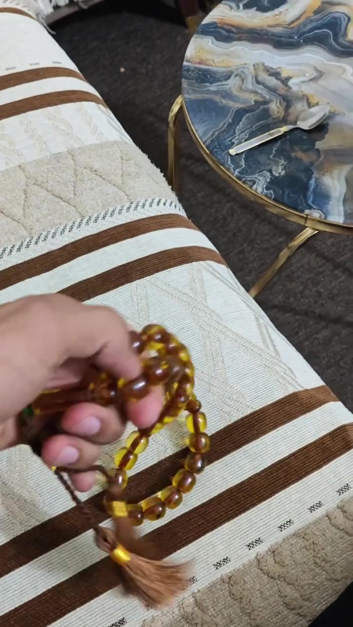 سندلوس الماني بيت عنوز
جراخه قديمه جدا 

وزن 80 غرام أو أكثر 

ثقب وثقب 

325 وبيه مجال الطيبين 

***********
