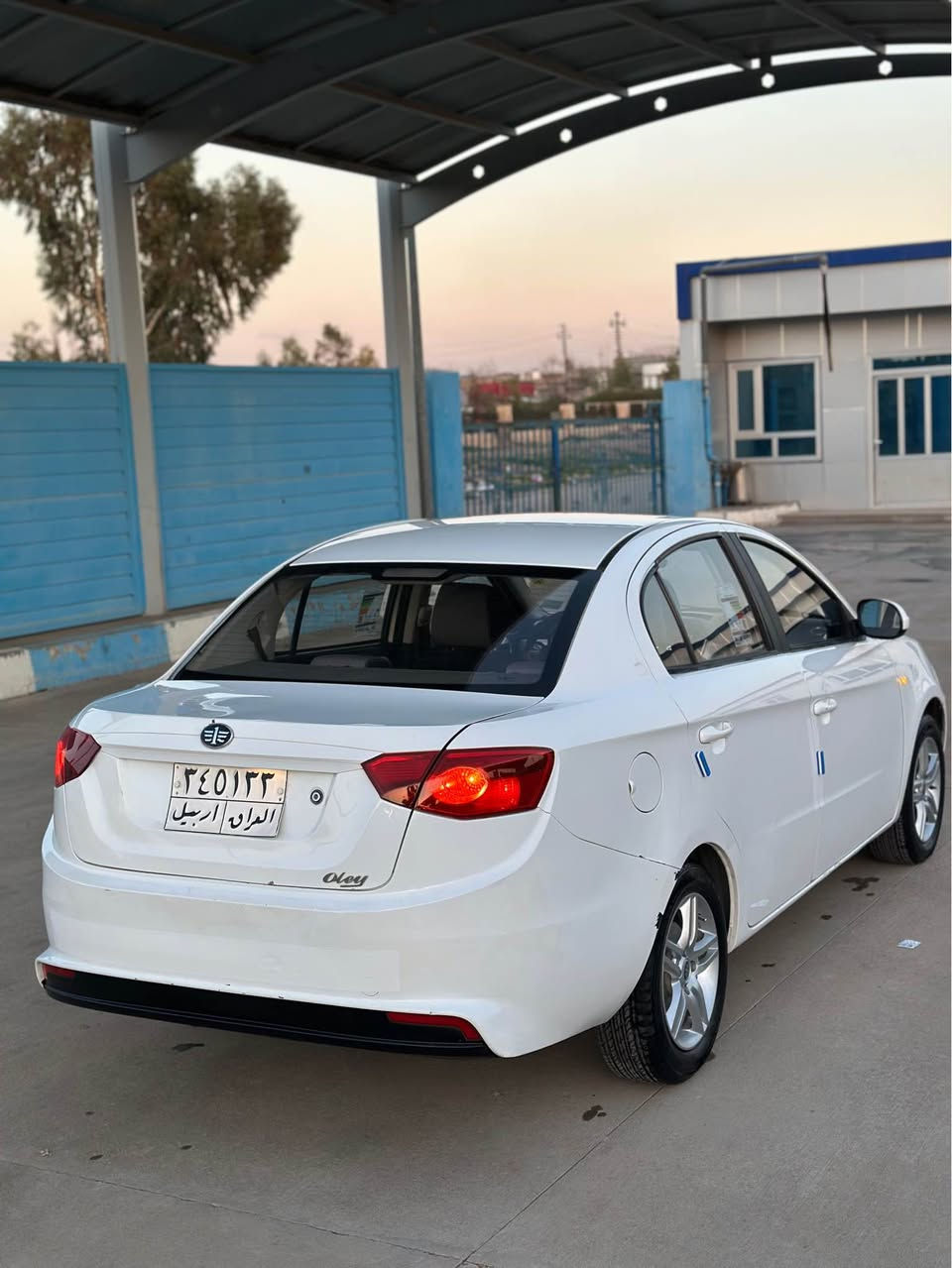 سعری ٥٣ وەرەقە 
ژ.م/ *********** / وەتسئەپی لەسەرە 

FAW 2013 
بێ بۆیاخە سەیارەکە زۆر جوان و خاوێنە 

گێر و مەکینە و تەبریدی بەشەرتە 

سەنەوی ٢٠٢٠ 
٤تایە و ویلی نوێیە 

(سەیارەکەلەسەر دەقی شەریکە ماوە)

سعری ٥٣ وەرەقە 
ژ.م/ *********** /لە هەولێرم أربيل, العراق
