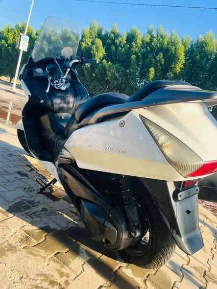 للبيع الدراجه سلفر ونج اوفر 400 مكفوله من الطول لطول العنوان بغداد قرب جسر الشعله رقم *********** السعر ١٢ وبيهة مجال
