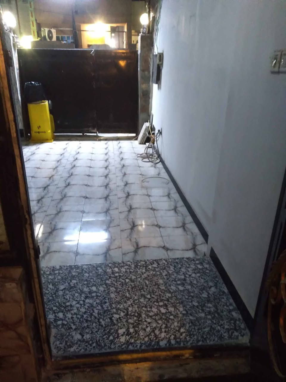 بيت للبيع مساحه 100 5 × 20 ظهر سوق التراث قريب على جامع البستاني البيت طابه على طب البياع الاستفسار اتصال على الرقم ***********
بيت للبيع مساحه 100 5 × 20 ظهر سوق التراث قريب على جامع البستاني البيت طابه على طب البياع الاستفسار اتصال على الرقم ***********

السعر 145
