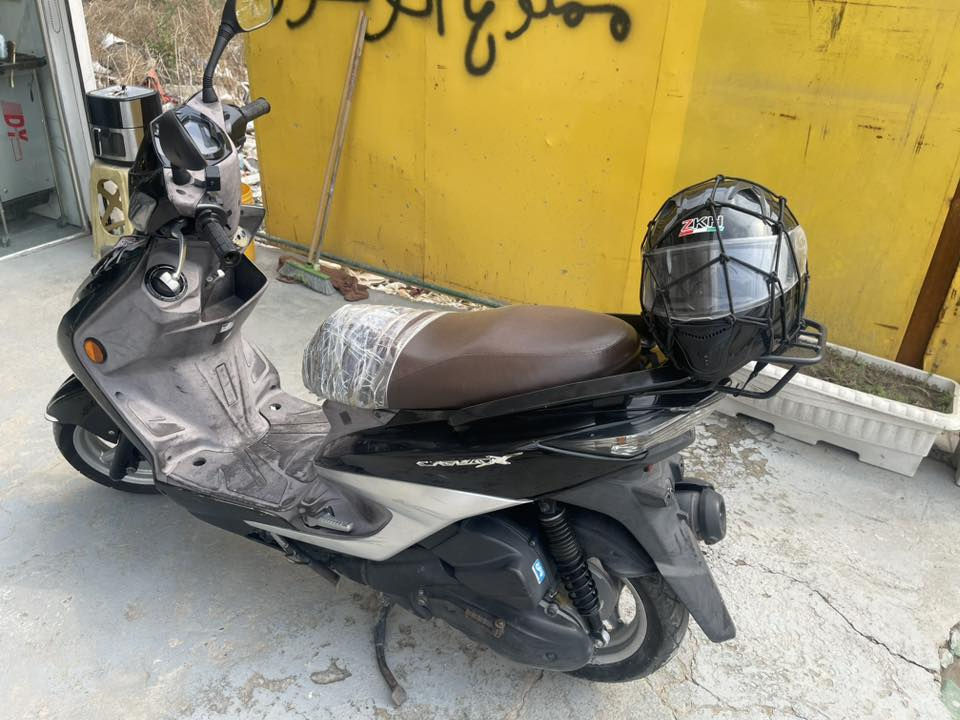 سكنس لد ياباني اصلي مال رنبه  نظيفه جدآ 1,400,000 دينار لستفسار ***********
