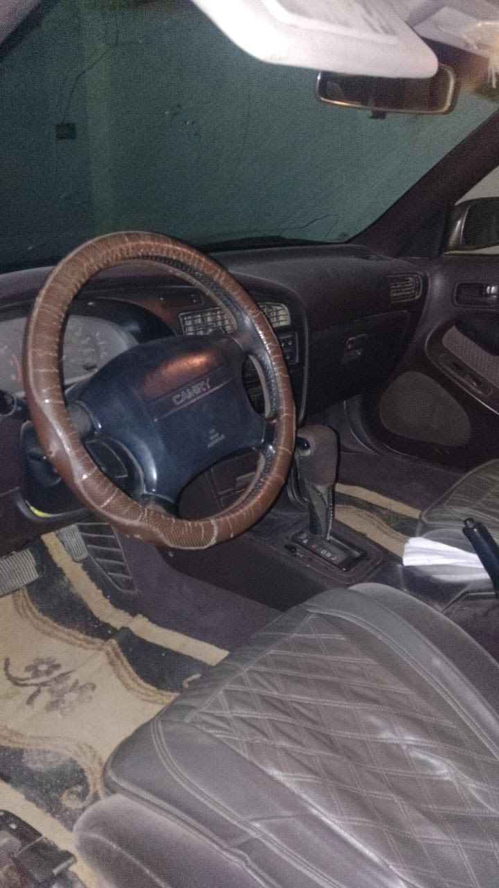 للبيع كامري موديل 92
السيارة مكفولة كفالة عامة من الصبغ والتبديل 

كير و المحرك مكفولات على وضع الشركة

رقم صلاح الدين دولي 

المحرك حجم 3000 بلادي 

📍مكان السيارة تكريت 

السعر 65 ورقة 

***********
