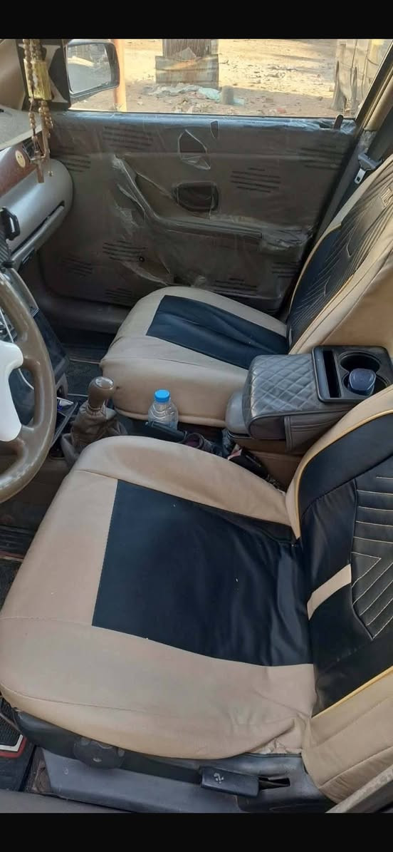 السلام عليكم سمند 12للبيع 
مابيه لا ضربه ولا صبغ 
تبريد شغال❄️
كير مكينه خير من الله 
رقم انكليزي بسمنه ورقمه مميز 
مصفره هيئه وغرامه 
سنويه جديده لل2027
كهربائيات بلاديه شغاله
تحتوي على زنون اصلي 
تحتوي على شاشه  حجم 12

مكان السياره بغداد طريق السريدات قرب سيطره الشعب 

رقم الهاتف ***********ويوجد واتساب الشراي يتصل سعرهه 36وبيه مجال حك الجيه
