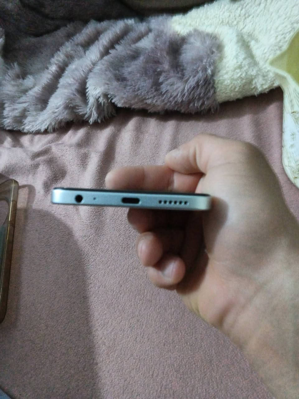 سلام عليكم ورحمة الله
جهاز للبيع او للمراوس شعندك نزل 
جهاز بعده جديد مستخدم قليل لا مصلح ولا مفتوح
بعده بكارتونه ملحقاته شاحنه فقط

مكاني ناصريه مركز 
شعندك للمراوس نزل بتعاليق واني اطبلك خاص


**إذا كنت صاحب هذا الإعلان وتريد حذفه لأي سبب، رجاءا أرسل رسالة إلى الدعم الفني**