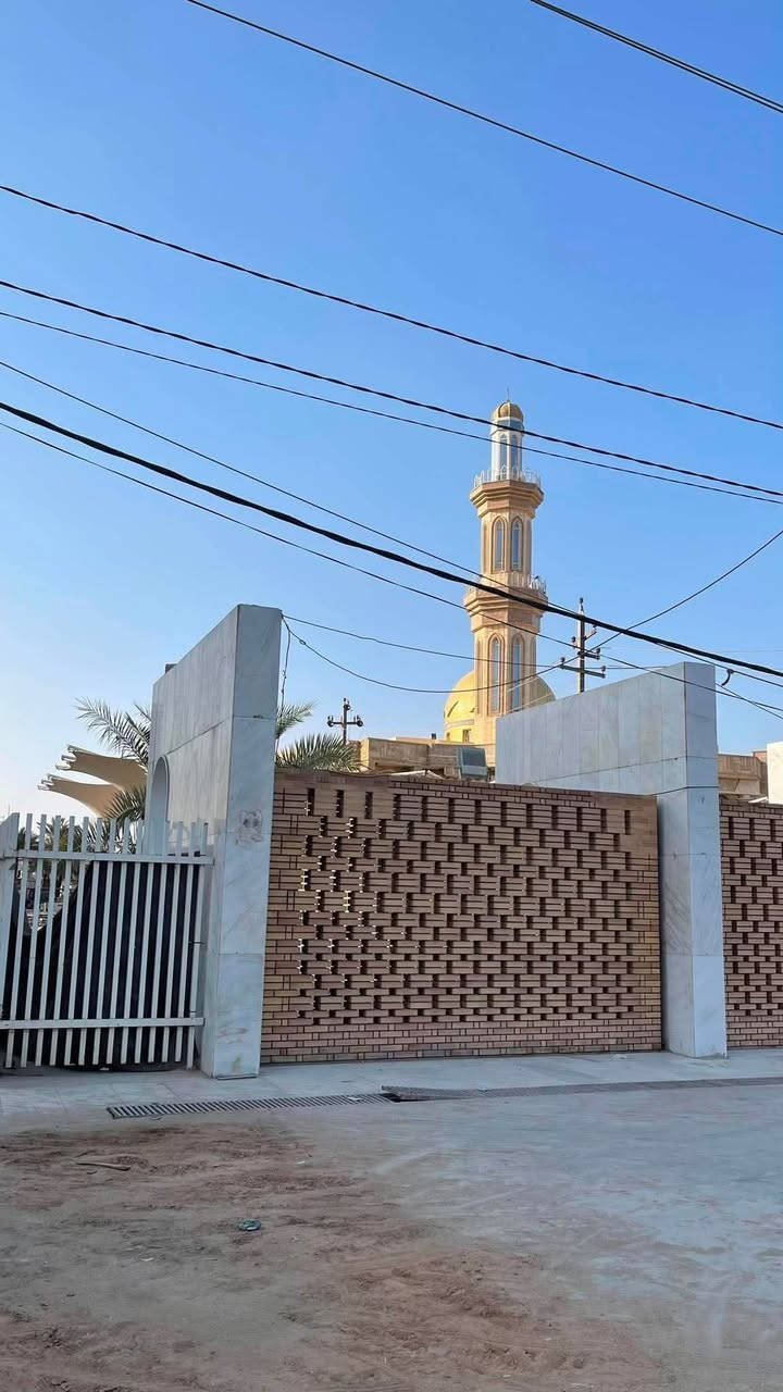 قطعة ركن طابو زراعي سند 25 للبيع، مساحة 840م²، خلف حسينية كمال الحيدري طريق بغداد – كربلاء، مسيجة بالكامل مع كاميرات مراقبة، موقع مميز. 
سعر 330 مليون 
للاستفسار التواصل على رقم ***********
