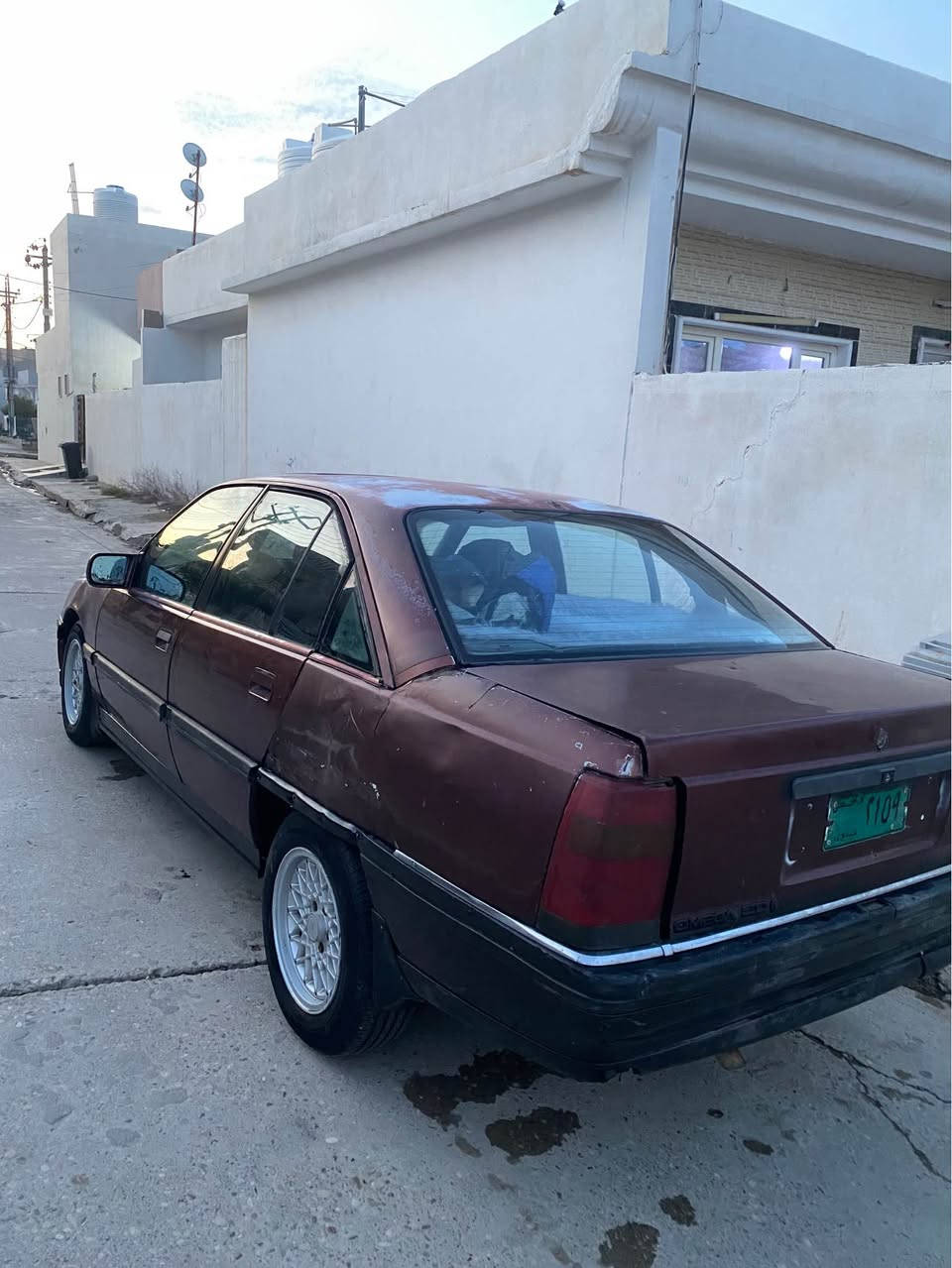 سلام عليكم اوميكة محرك 20 شرط سيارة نضيفة صاحب الوكالة بربيل وصاحب السيارة بربيعة بس ما اندله أبيع أتكفل سرقه وعشائر سعر 15ومجال *********** موصل, نينوى
