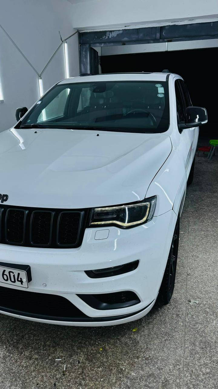 سلام عليكم 

للبيع جيب  خليجي🚘   S  2019 

فوووول 1/1 كفاله من كلشي 

المحرك : V6.  3.6L ‎  

رقم اربيل  الجديد تحويل مباشر

سياره مكفوله من الصبغ و التبديل 

سياره جديده استخدام شخصي
‏‎* المواصفات :

‏‎*رادار امامي وجانبي 

‏‎* نقطة عمياء 
‏‎* فرش المقاعد من الجلد
‏‎* ذاكرة لحفظ وضعيات الجلوس 
‏‎* ويل قياس 20 .

‏‎* مقود السائق كهربائي . 

‏‎* تدفئة ستيرن . 

‏‎* شاشه كبيرة 8.4 انج .

‏‎* نظام الملاحة (GPS) . 

‏‎* نظام خاص للطرق الوعرة . 

‏‎* مصابيح امامية زنون . 

‏‎* المصابيح الأمامية مع LED لايت . 

‏‎* كشافات ضباب بروجكتر زنون . 

‏‎* تشغيل عن بعد .

‏‎* صندوق كهربائي .

‏‎*  حساسات أمامية . 

‏‎*  حساسات خلفية .

‏‎* كاميرا خلفية .

‏‎* بخاخ ماء لتنظيف المصابيح الامامية .

‏‎* مرايا بخاصية التعتيم الذاتي . 

‏‎* مرايا جانبية قابلة للطي . 

‏‎* بلوتوث تلفون . 

‏‎* محدد سرعة . 

‏‎* نظام تشغيل واطفاء اوتماتيكي للمحرك للتوفير من صرف الوقود . ( Auto Start System ) .

‏‎* نظام بريك اوتماتيكي ( Auto Break System ) .

مكان سيارة ناصرية 

السعر 310 وبيها مجال 

سونار وكل تفاصيل بالمنشور 👇🏼

‭٠٧٨٣ ٠٥٧ ٠٣٩٢‬ للتواصل
