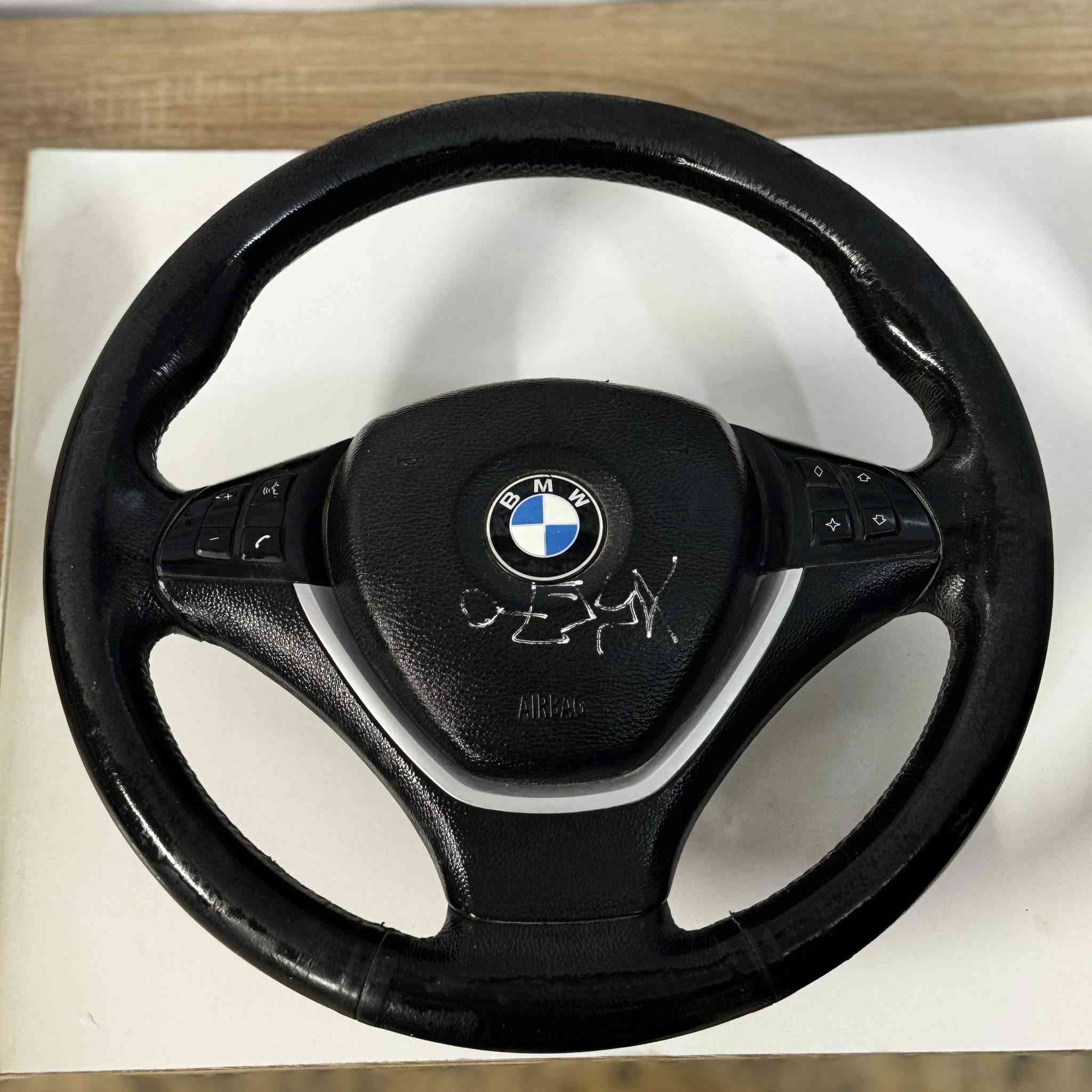 متوفر كافه قطع الغيار bmw اي قطعه تحتاجه اخذله سكرين وراسلني وأتساب وتدلل *********** متوفر توصيل كافه انحاء العراق
