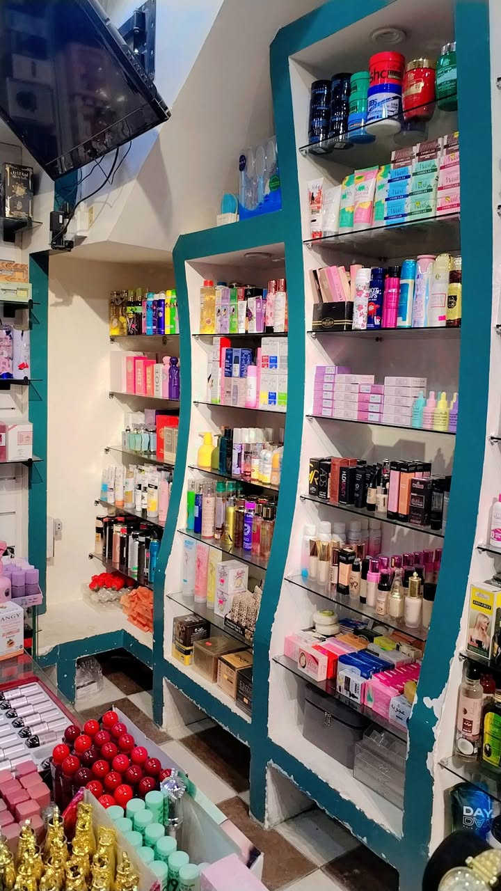 السلام عليكم
كوزمتك للبيع تفاصيل خاص او ع الارقام

*********** واتس
***********
