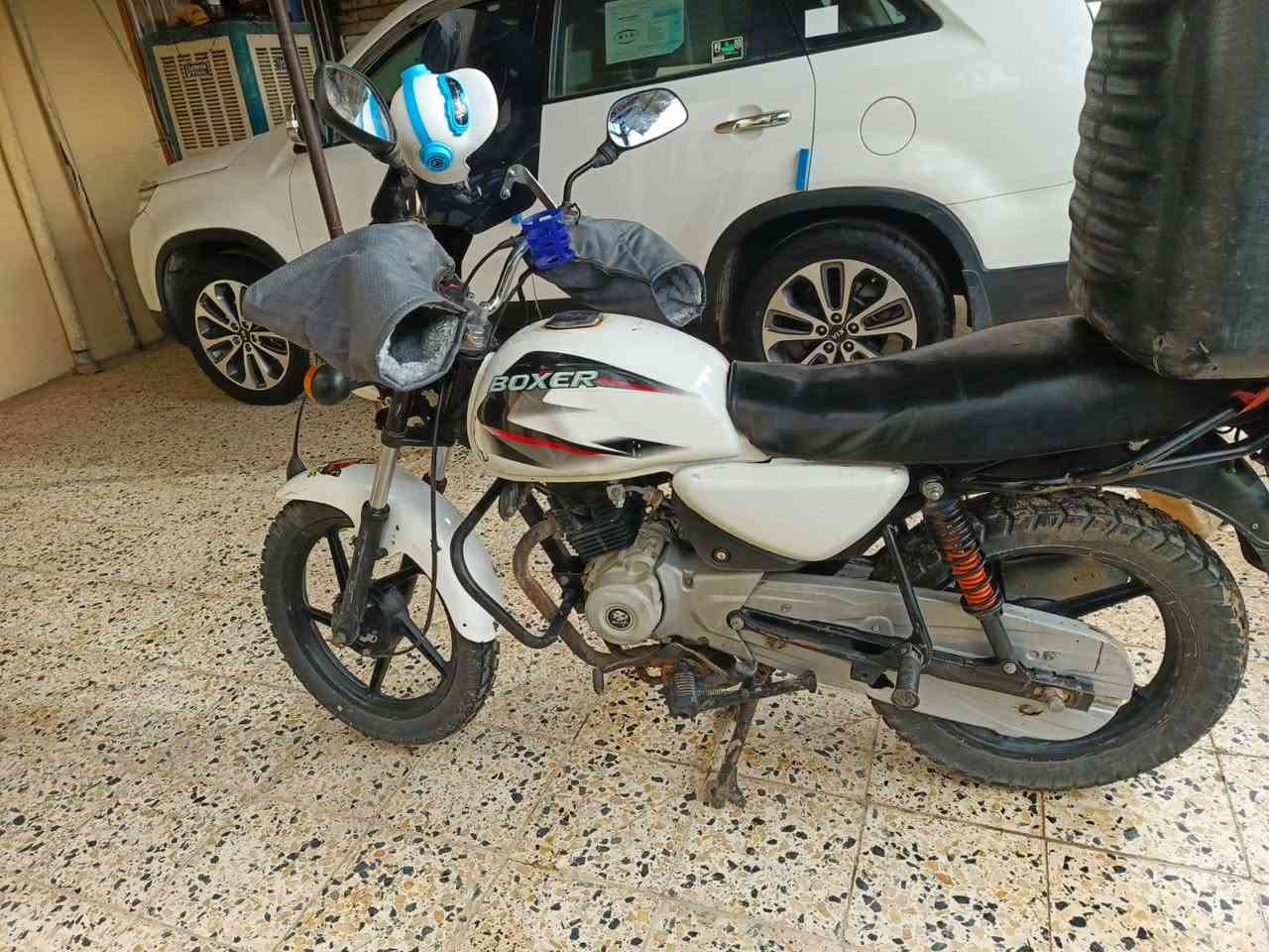 سلام عليكم ورحمة الله وبركاته بوكسر موديل 2023
مجفته مره واحد نضافه شوفت عيونكم

السعر 1900وبيه مجال الطيبين

رقم الهاتف ***********
مرقم وكامل
