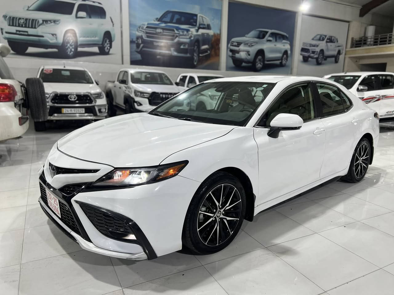 كامري 2024  مرقم اربيل 
Se 
ماشي 17 الف 
وارد امريكي 
داخل جلد بيجي 
شاشه كامره رادار 
هندبريك بصمه 
مواصفات معروفه 
السعر 190$  وبي مجال بسيط  
صور حادث وسنوار بلمنشور 
العنوان اربيل 
***********
