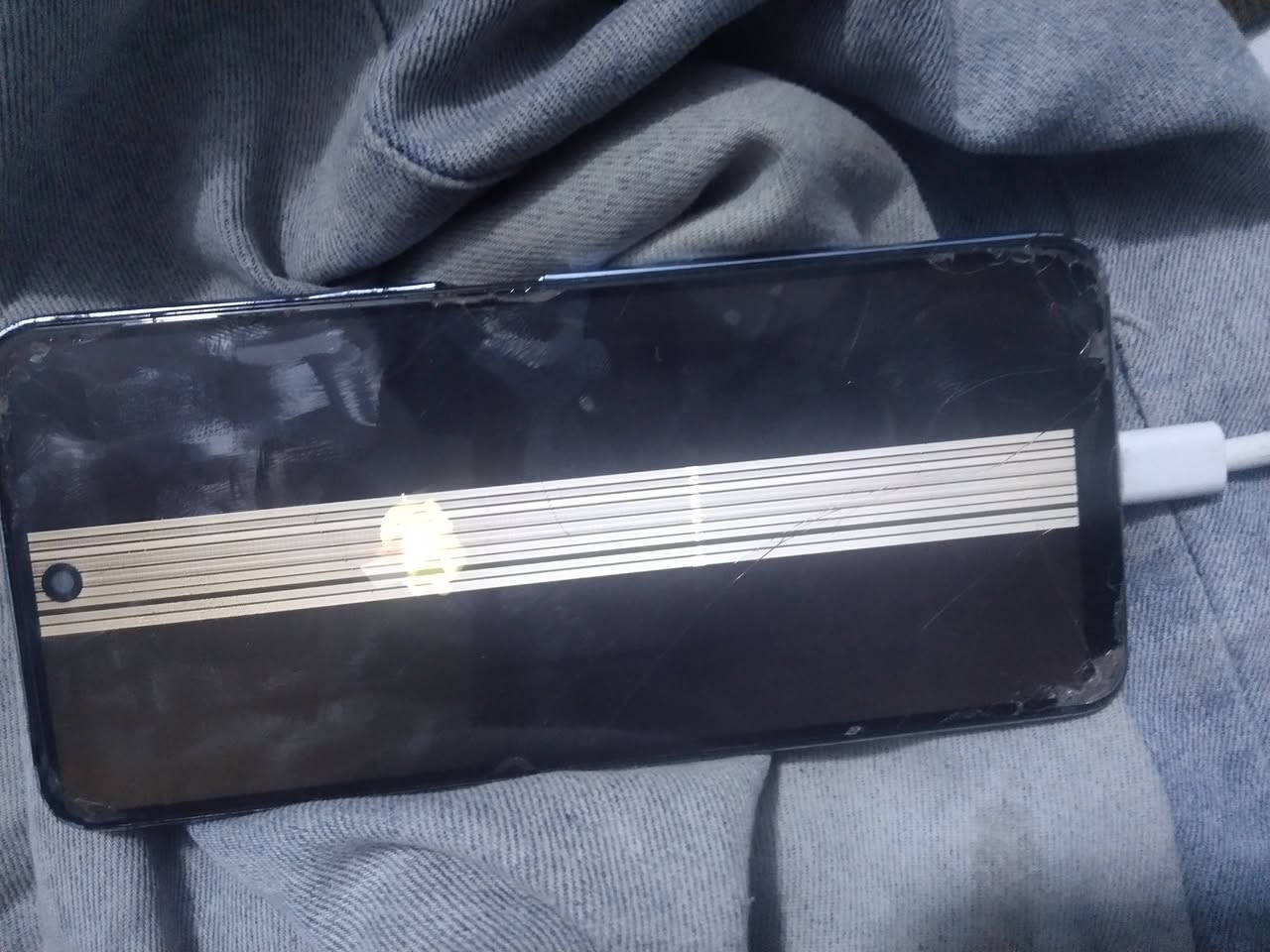 سلام عليكم
Tecno Camon 16 Pro 
للبيع مكان بغداد ام الكبر والغزلان مقفول وشاشه عطلانه، وما بيه دكمه تشغيل 
الي يريده يراسل خاص توصيل ما عندي


**إذا كنت صاحب هذا الإعلان وتريد حذفه لأي سبب، رجاءا أرسل رسالة إلى الدعم الفني**