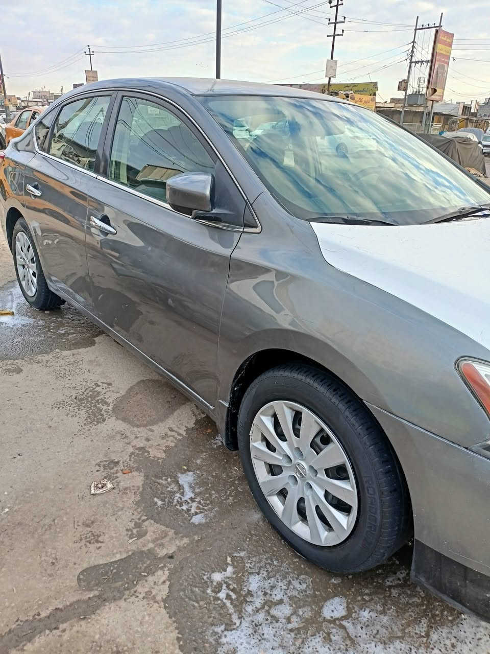 سلام عليكم نيسان سنترا موديل 2015 وارد امريكي حادث خشم لبنيد 3 قطع صبغ ولباقي كفاله من ضربه وتبديل رقم ميسان سنويه لل 27 مكينه 1800 شرط مكينه وكير مكفولات حداديه تخم تاير خير من الله تبريد ثلج سياره  جاهزه من لاخير سعر 87 وبيه مجال للشراي مكان البصره لاستفسار ***********
