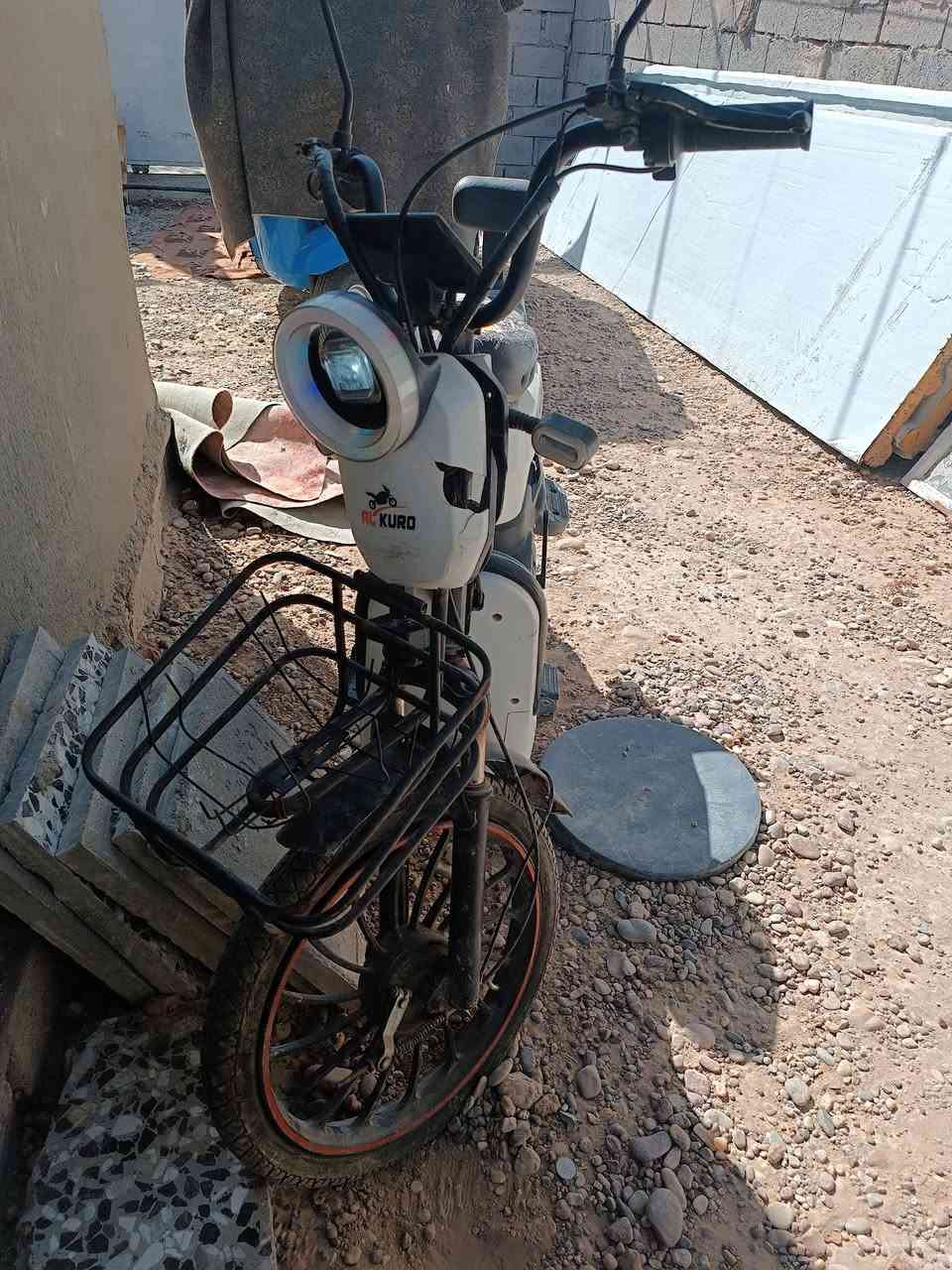 دراجه شحن البيع
كهربايت شغاله عطل بيه بسيط
‏‪***********‬‏
