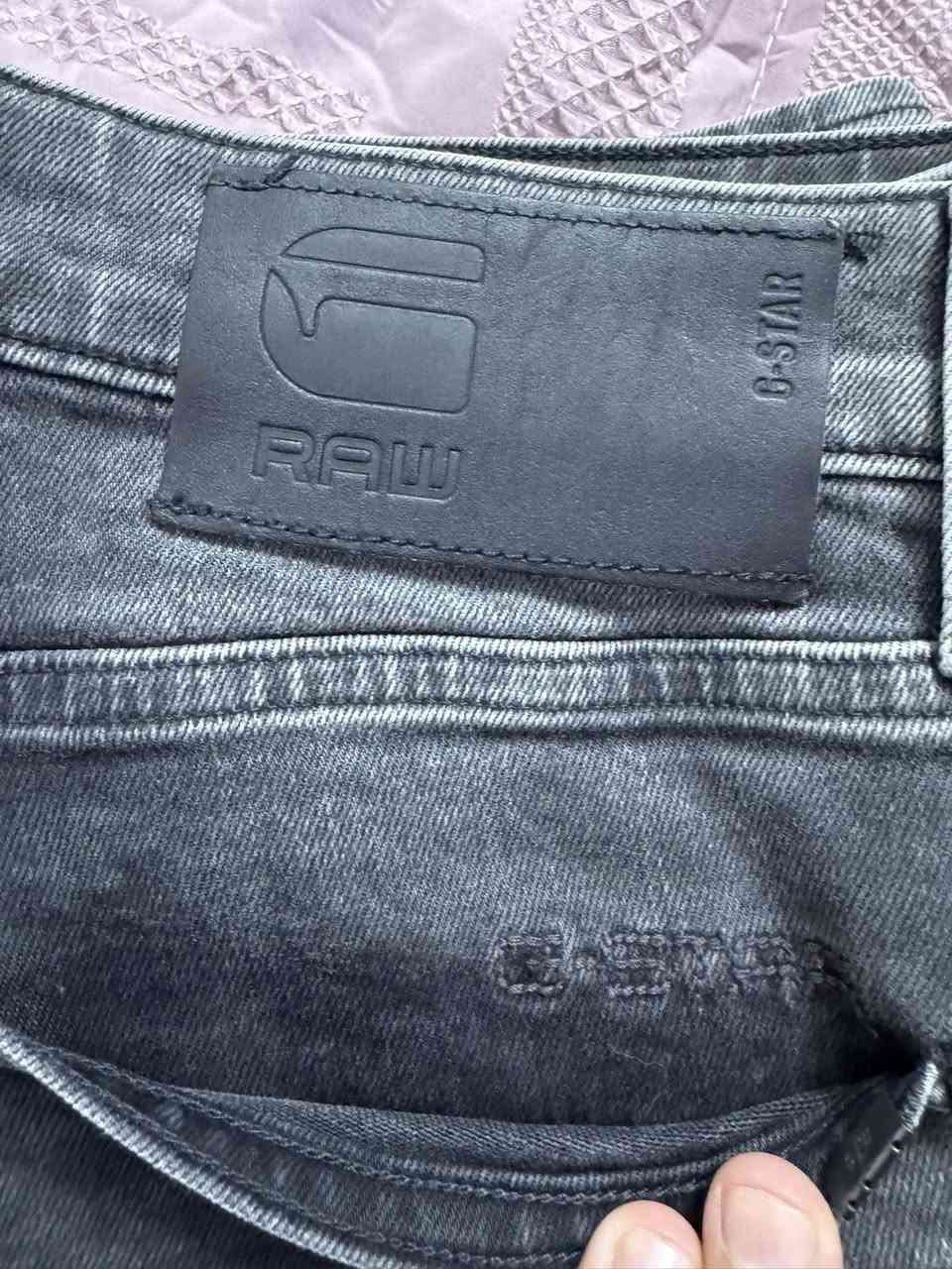 بنطرون G-STAR
اصلي وكاله
غير مستخدم
كمر 30


**إذا كنت صاحب هذا الإعلان وتريد حذفه لأي سبب، رجاءا أرسل رسالة إلى الدعم الفني**