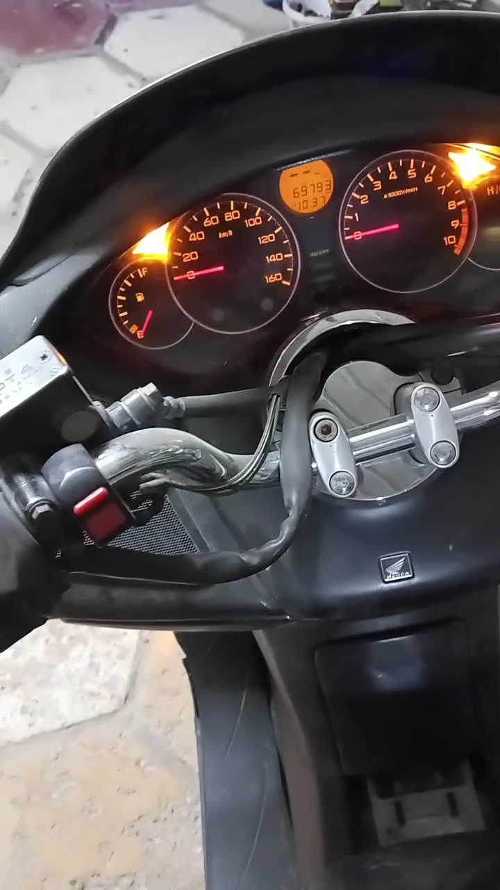 متاح فورزه للبيع بابل المركز اتصال على الخط ***********
